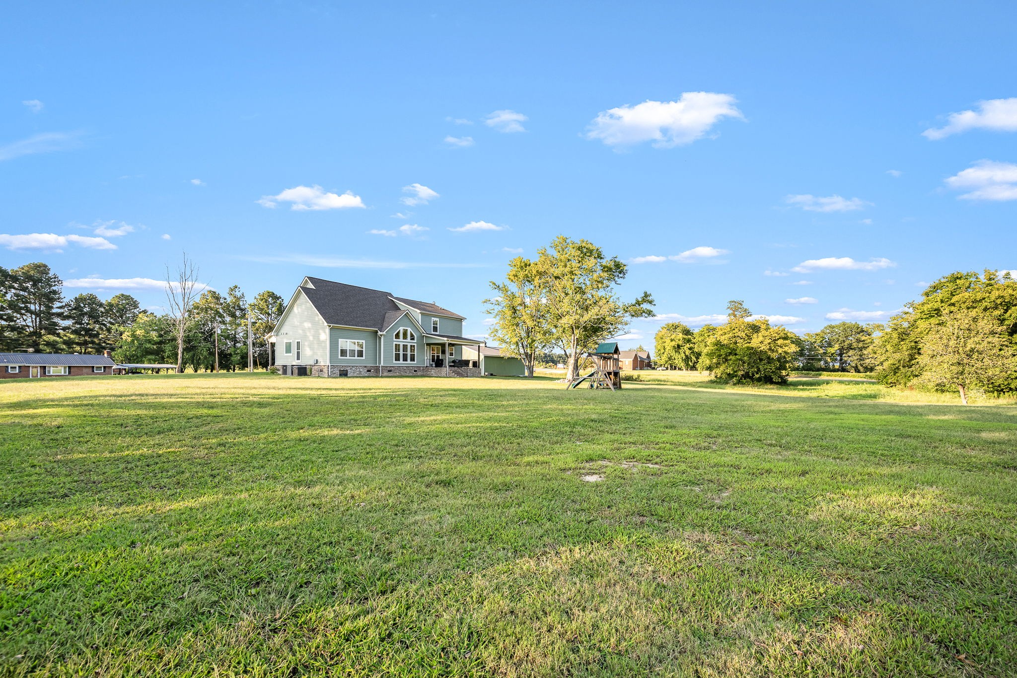 1607 Highway 130, W