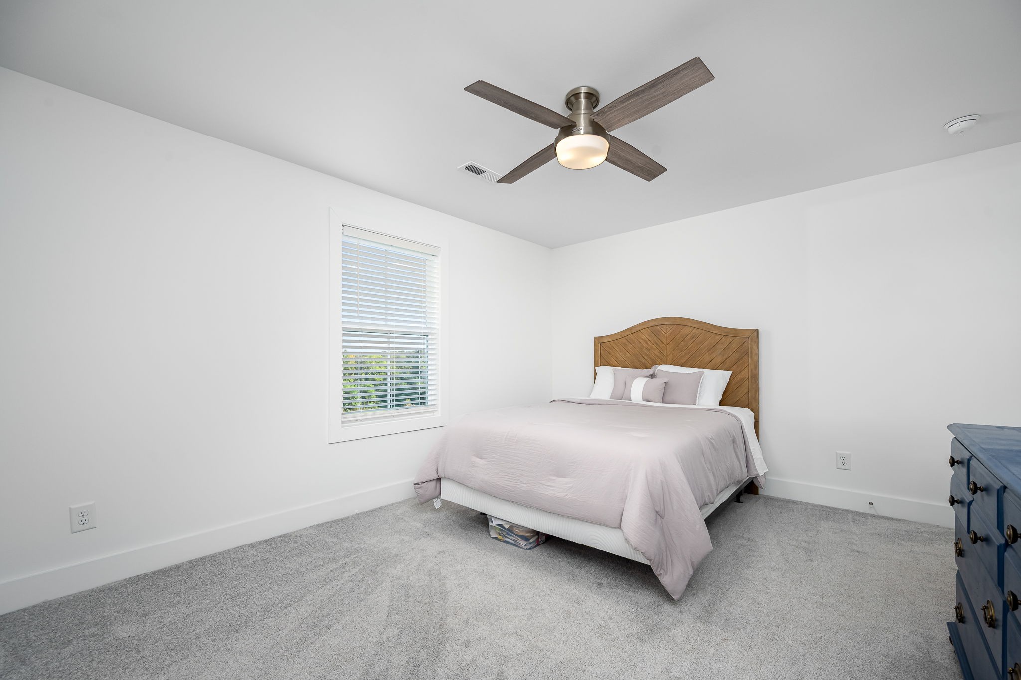 1607 Highway 130, W