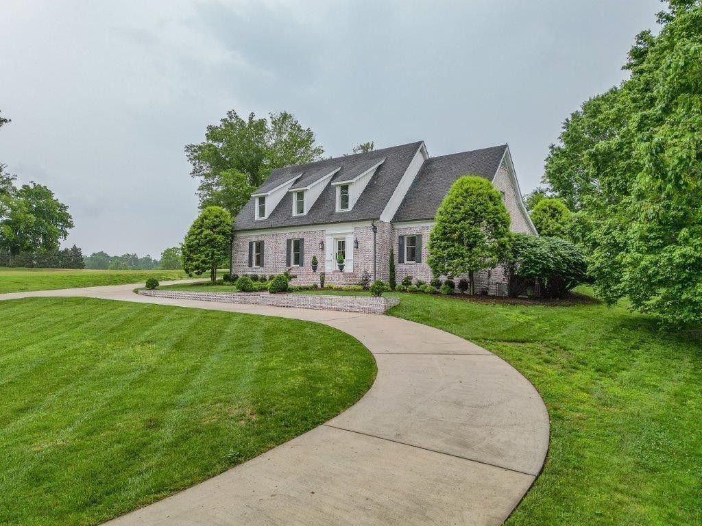 339 Riverbend Country Club Road