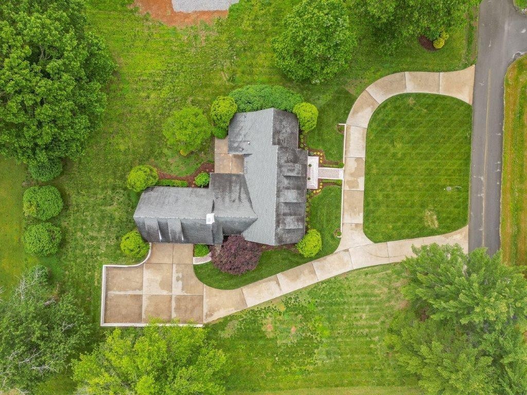 339 Riverbend Country Club Road