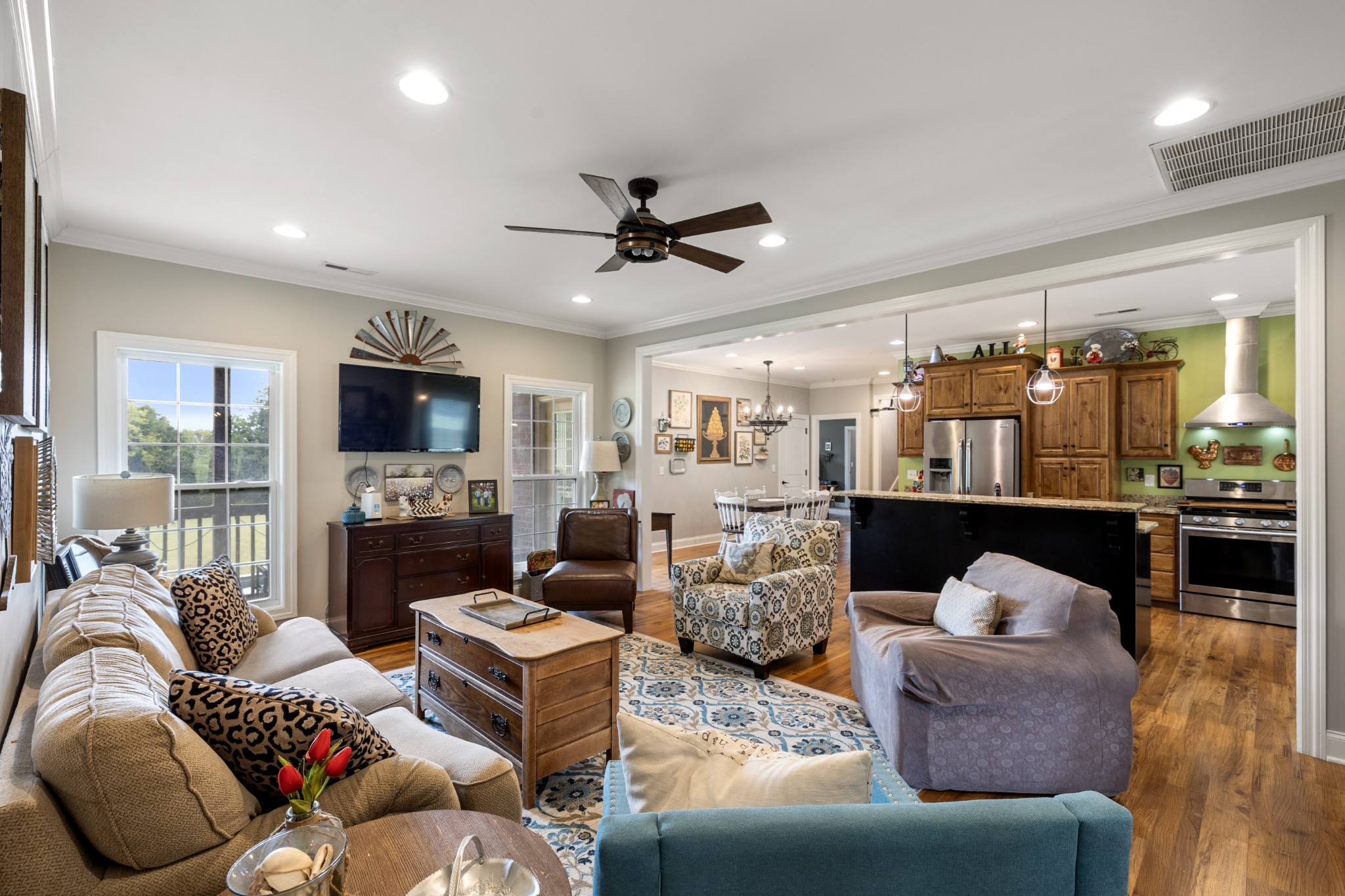 122 Laurelwood Dr