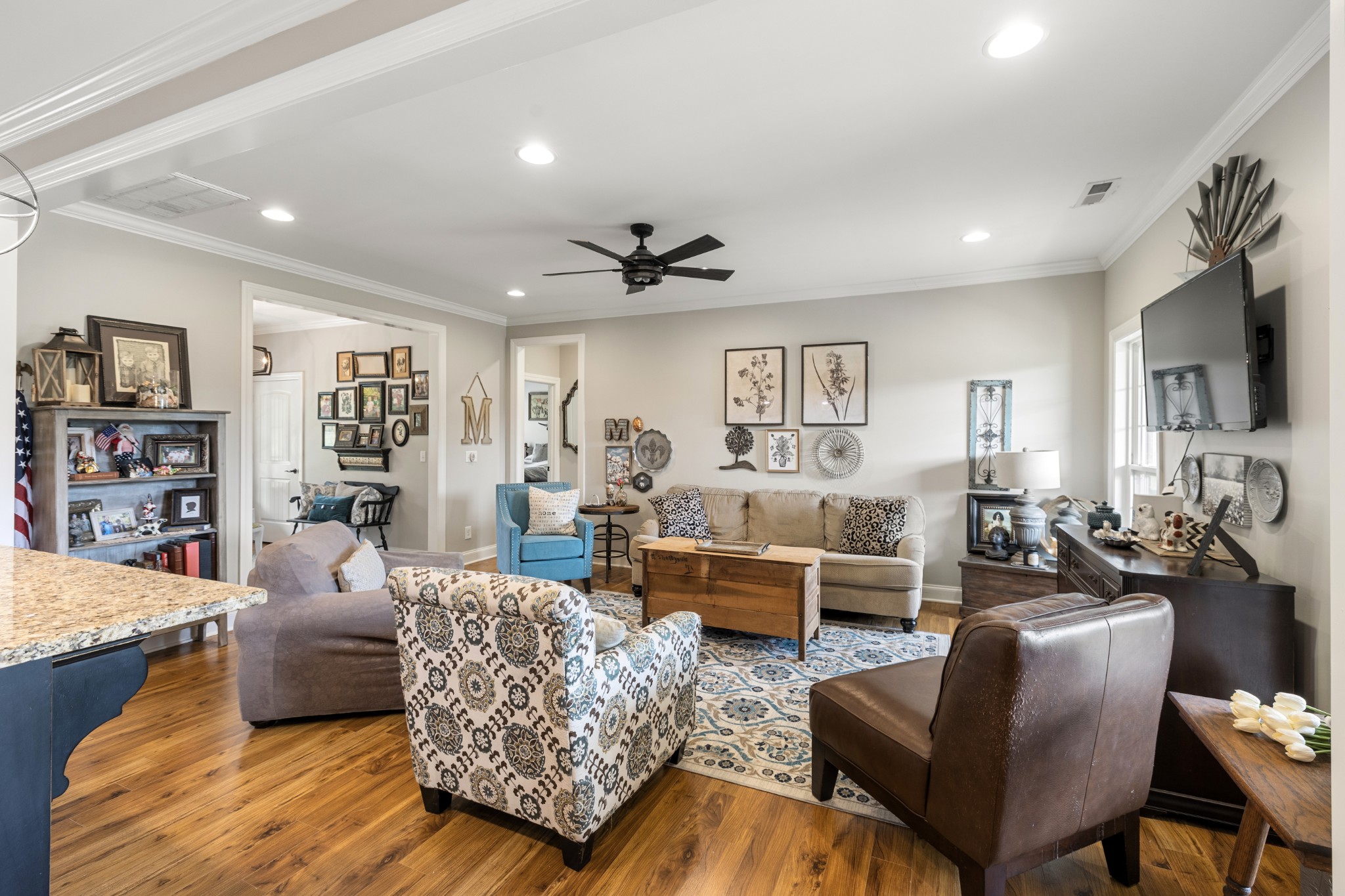 122 Laurelwood Dr