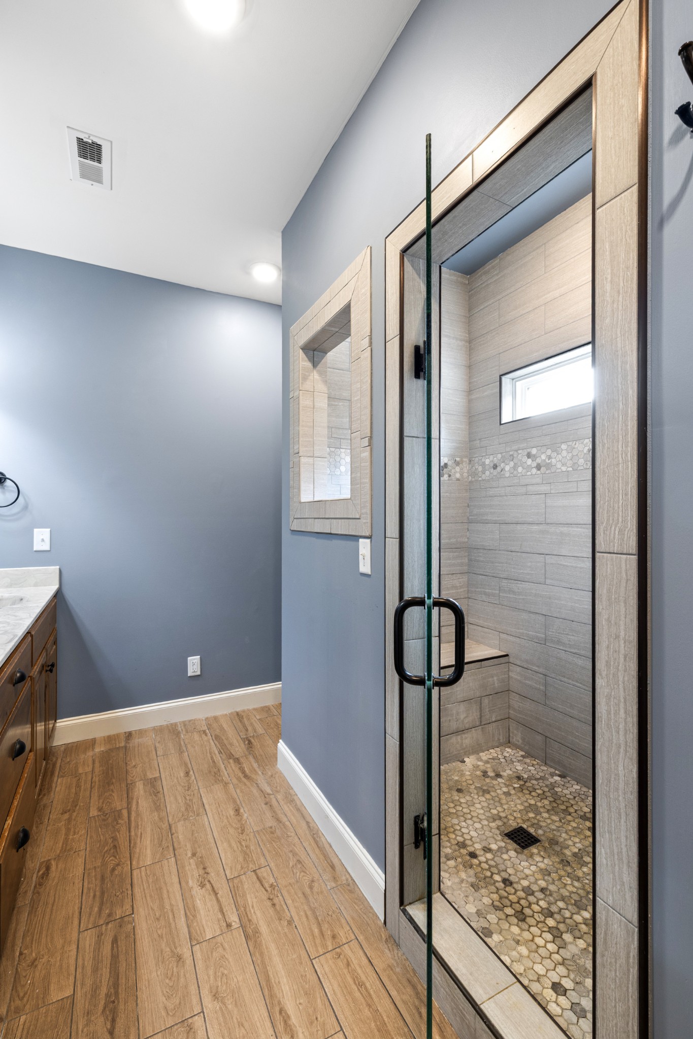 122 Laurelwood Dr