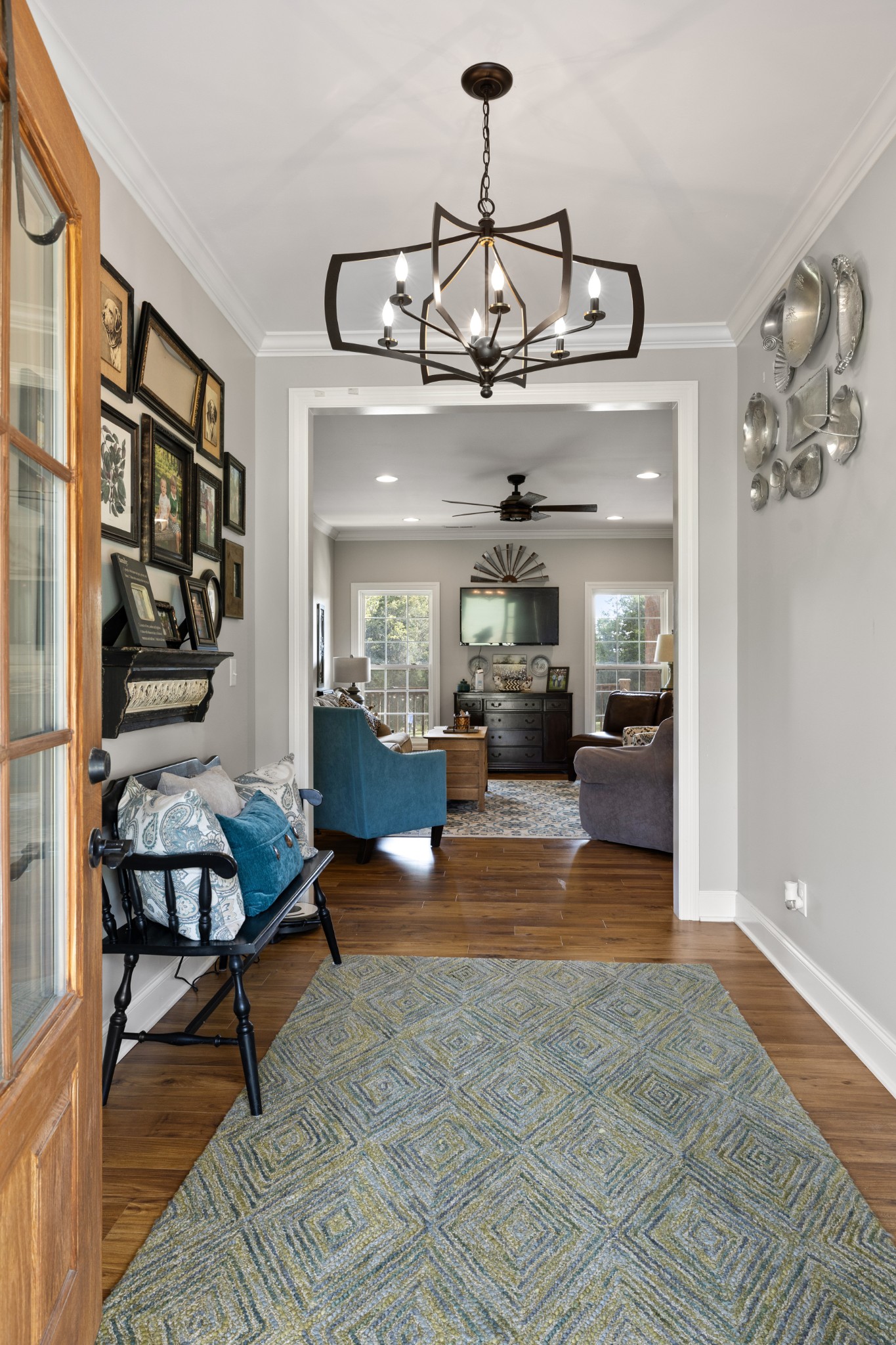 122 Laurelwood Dr