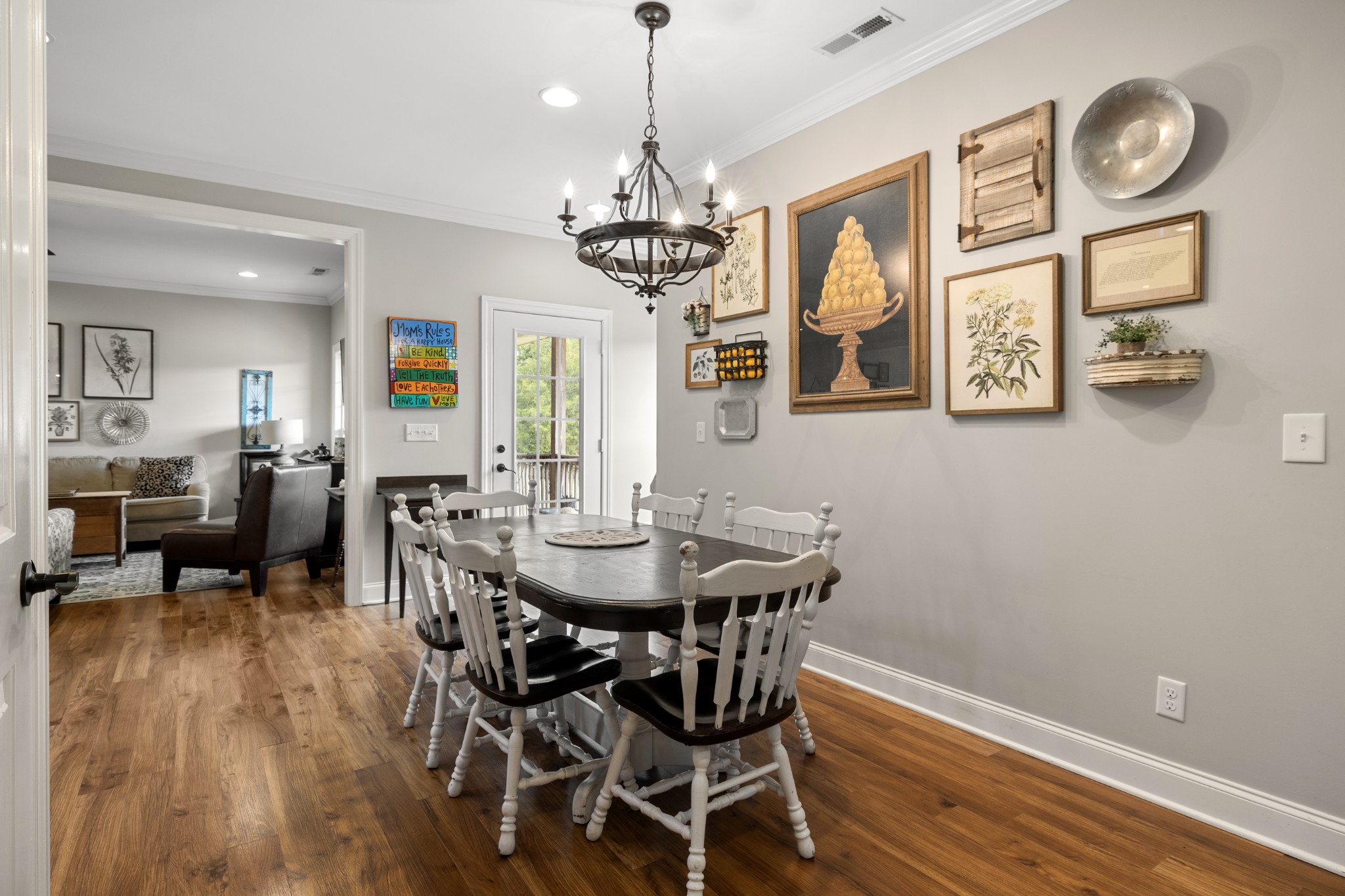 122 Laurelwood Dr