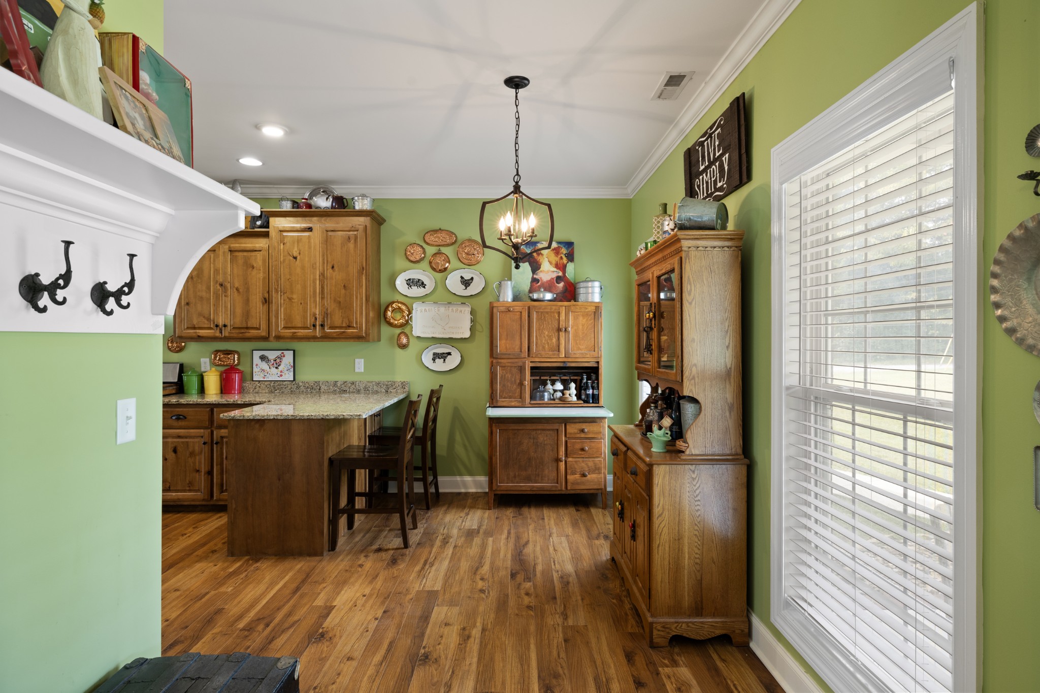 122 Laurelwood Dr