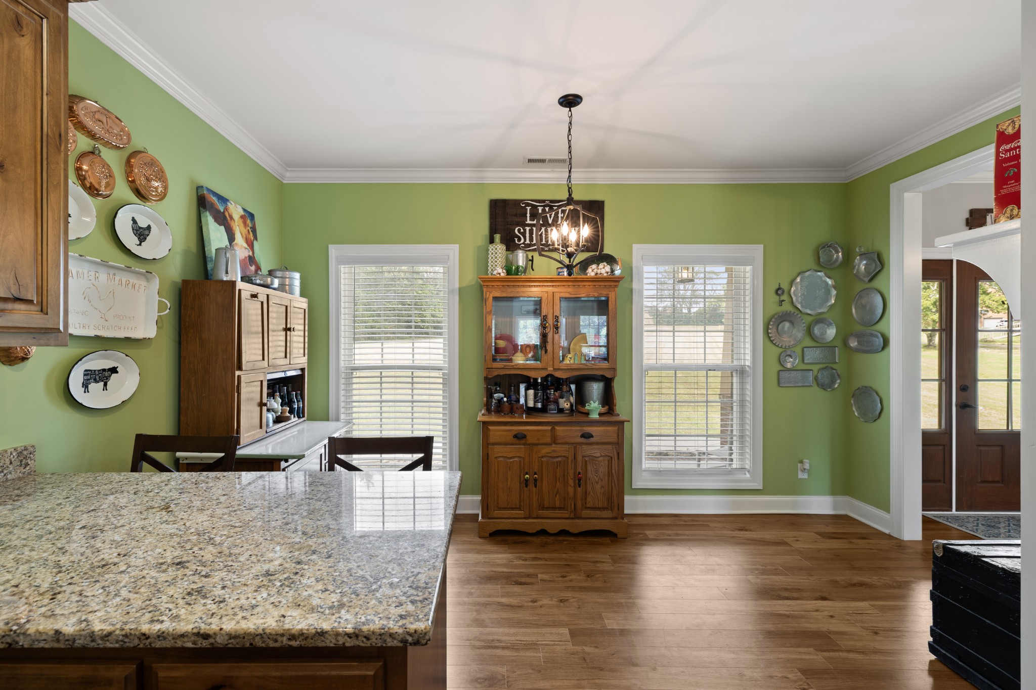 122 Laurelwood Dr