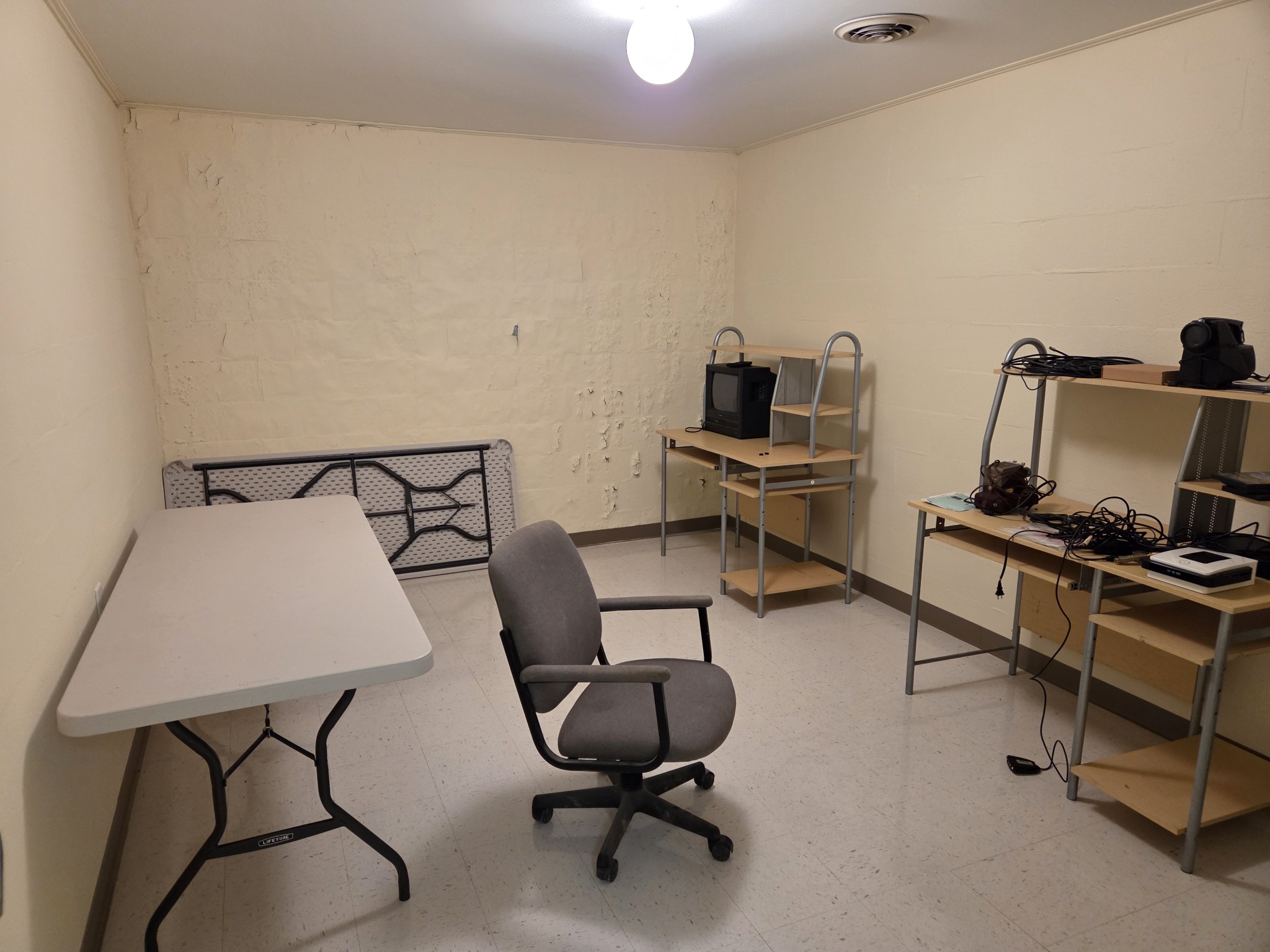 1000 Dinah Shore Blvd