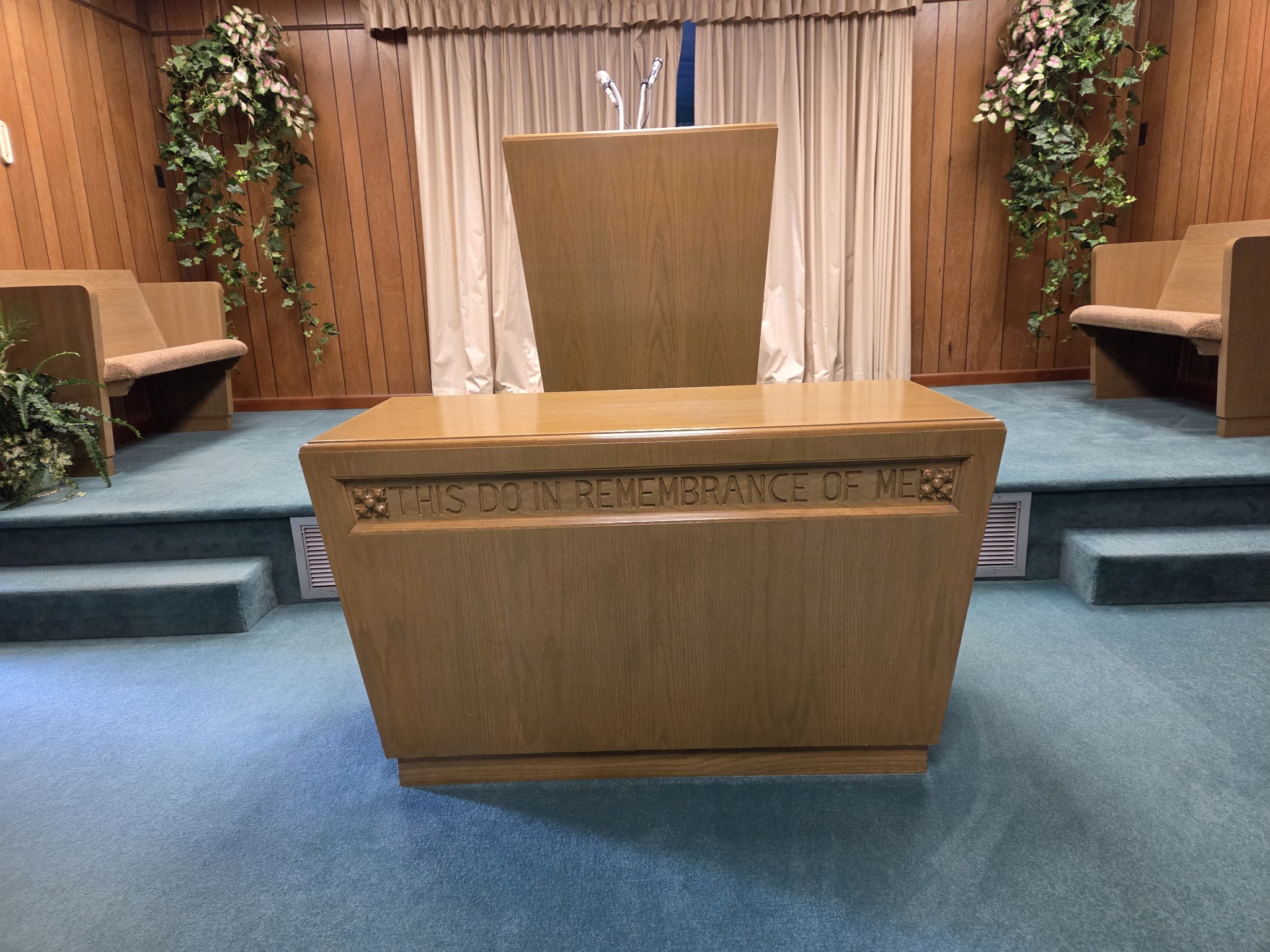 1000 Dinah Shore Blvd