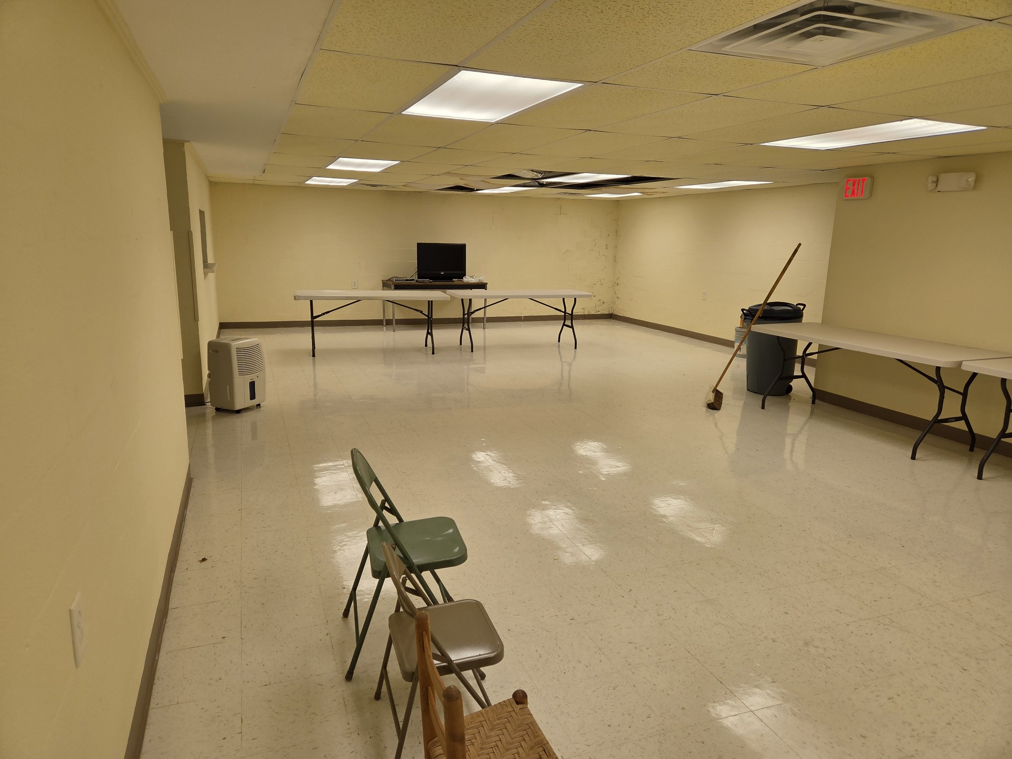 1000 Dinah Shore Blvd