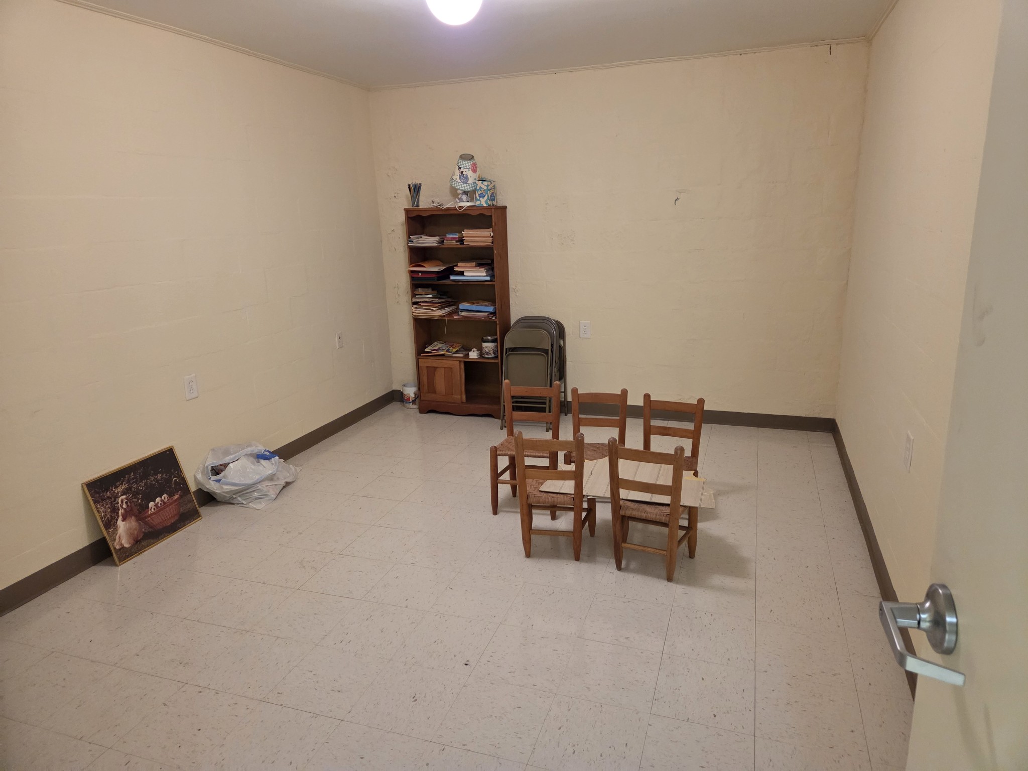 1000 Dinah Shore Blvd