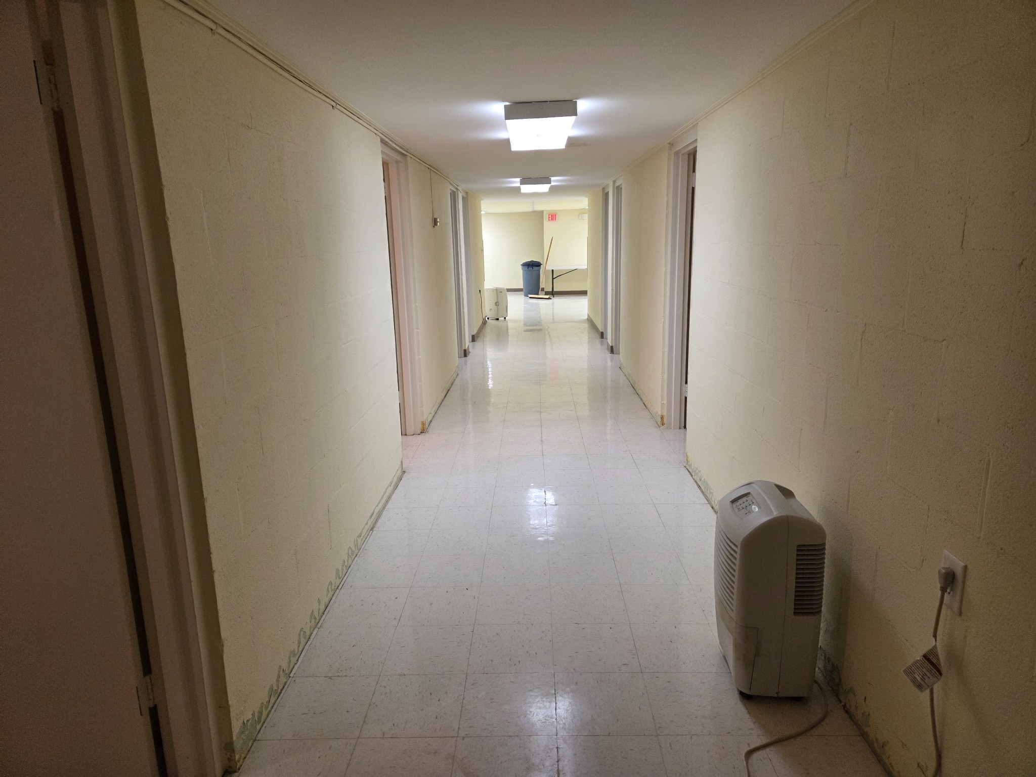 1000 Dinah Shore Blvd