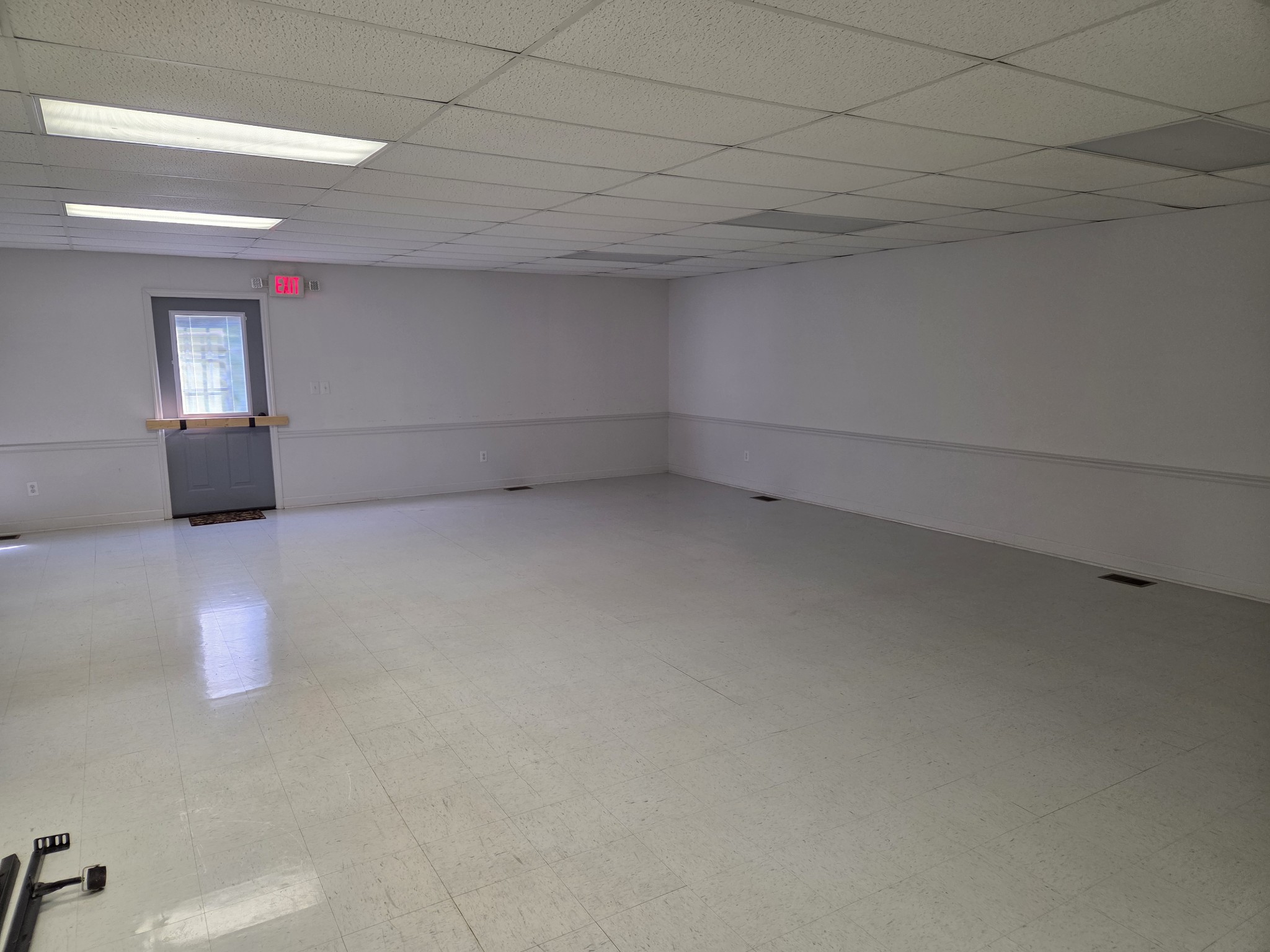 1000 Dinah Shore Blvd