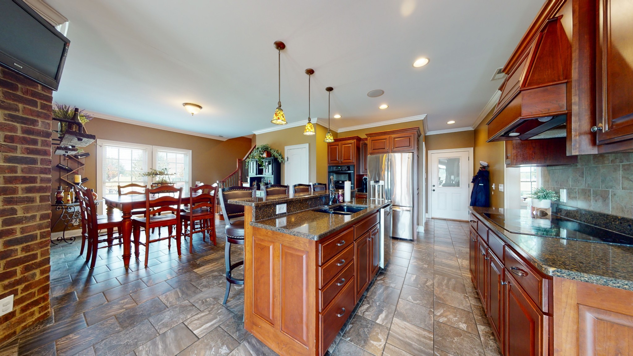 410 Jennings Ln, NW