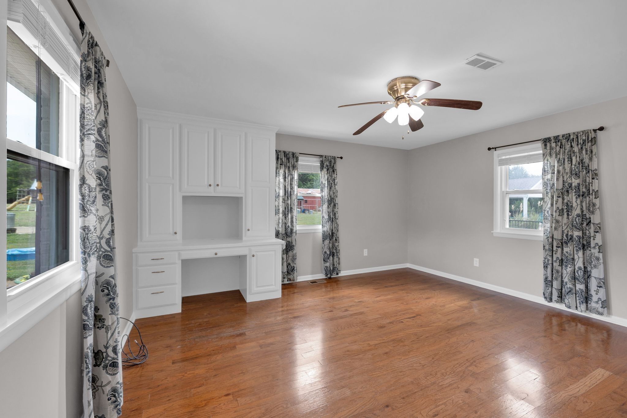 1666 Fayetteville Hwy