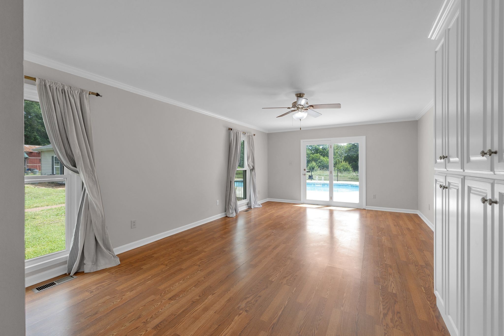 1666 Fayetteville Hwy