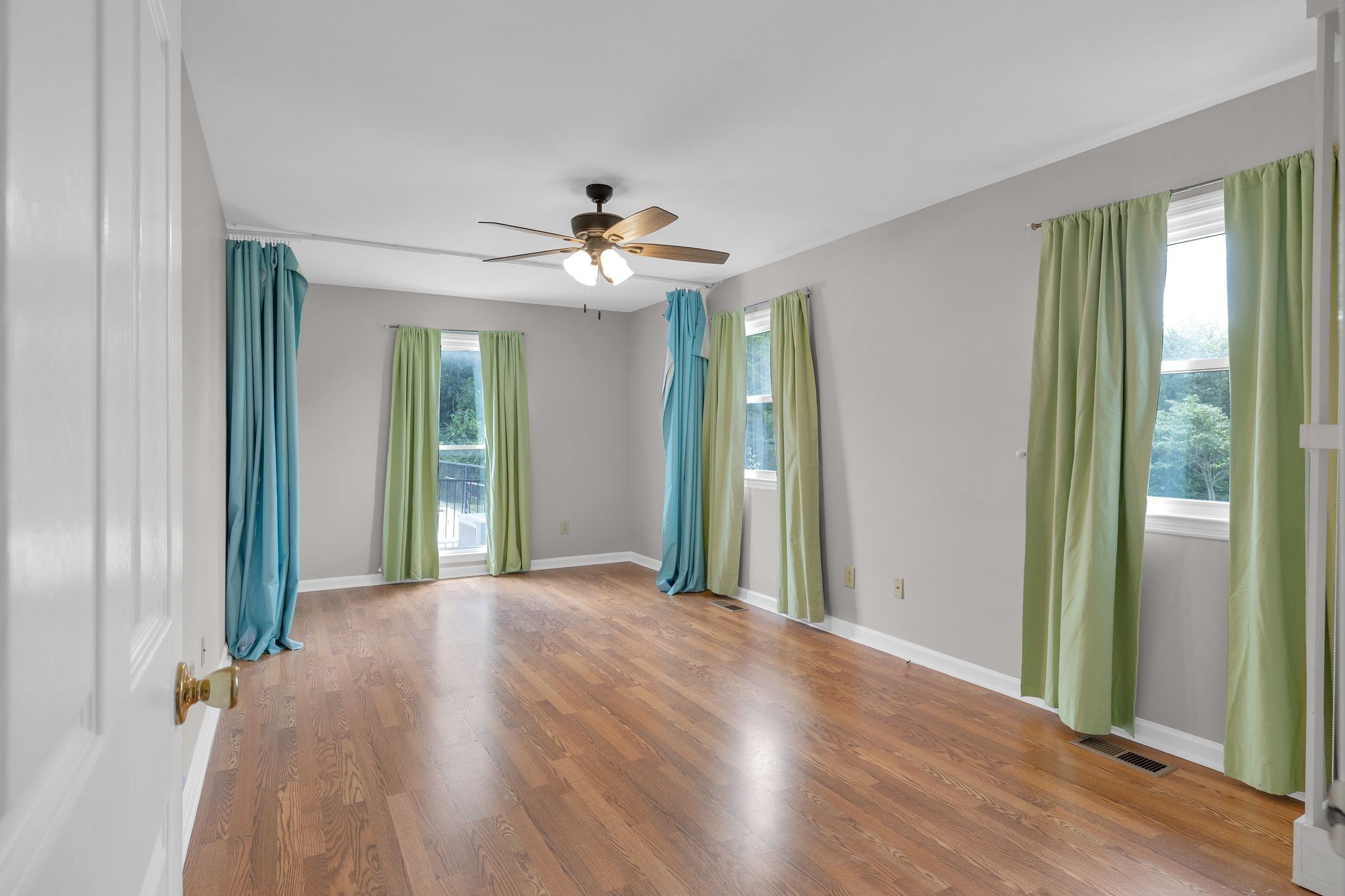 1666 Fayetteville Hwy