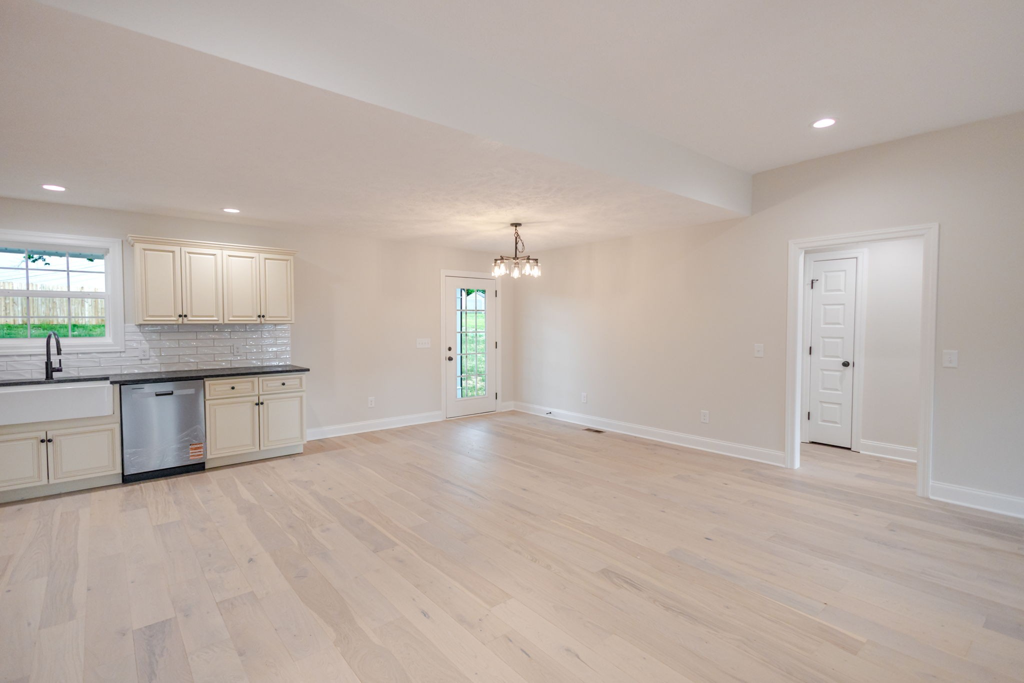 606 Shadow Dr