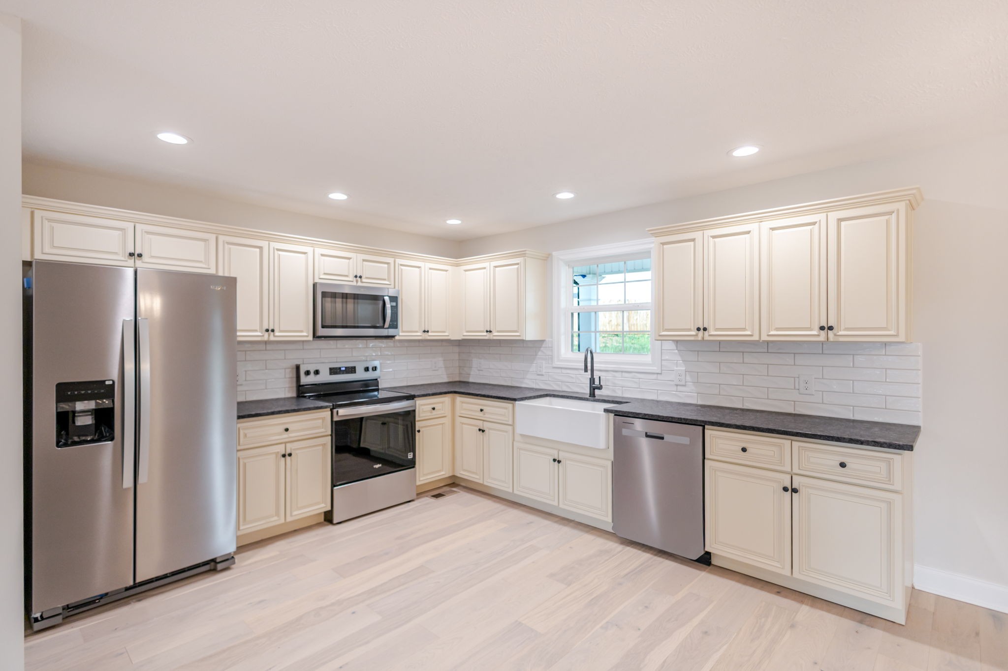 606 Shadow Dr