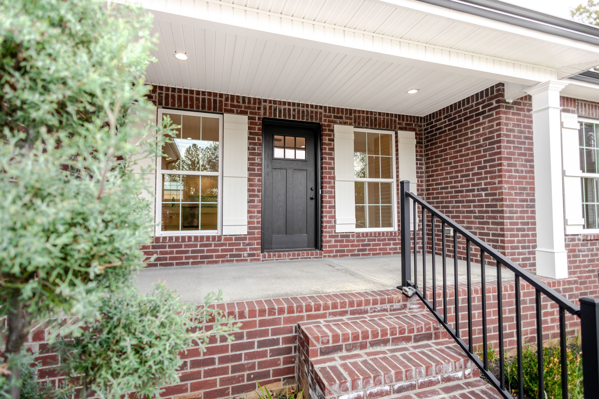 606 Shadow Dr