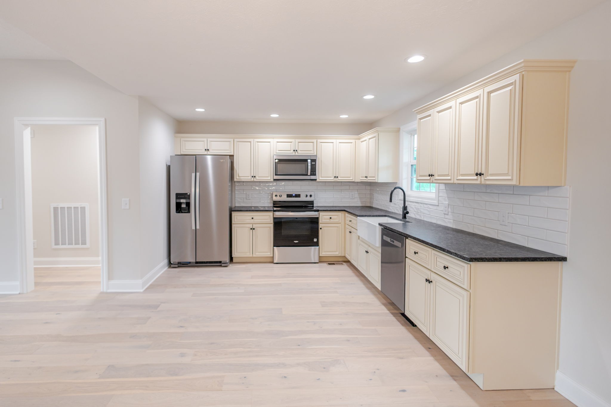606 Shadow Dr