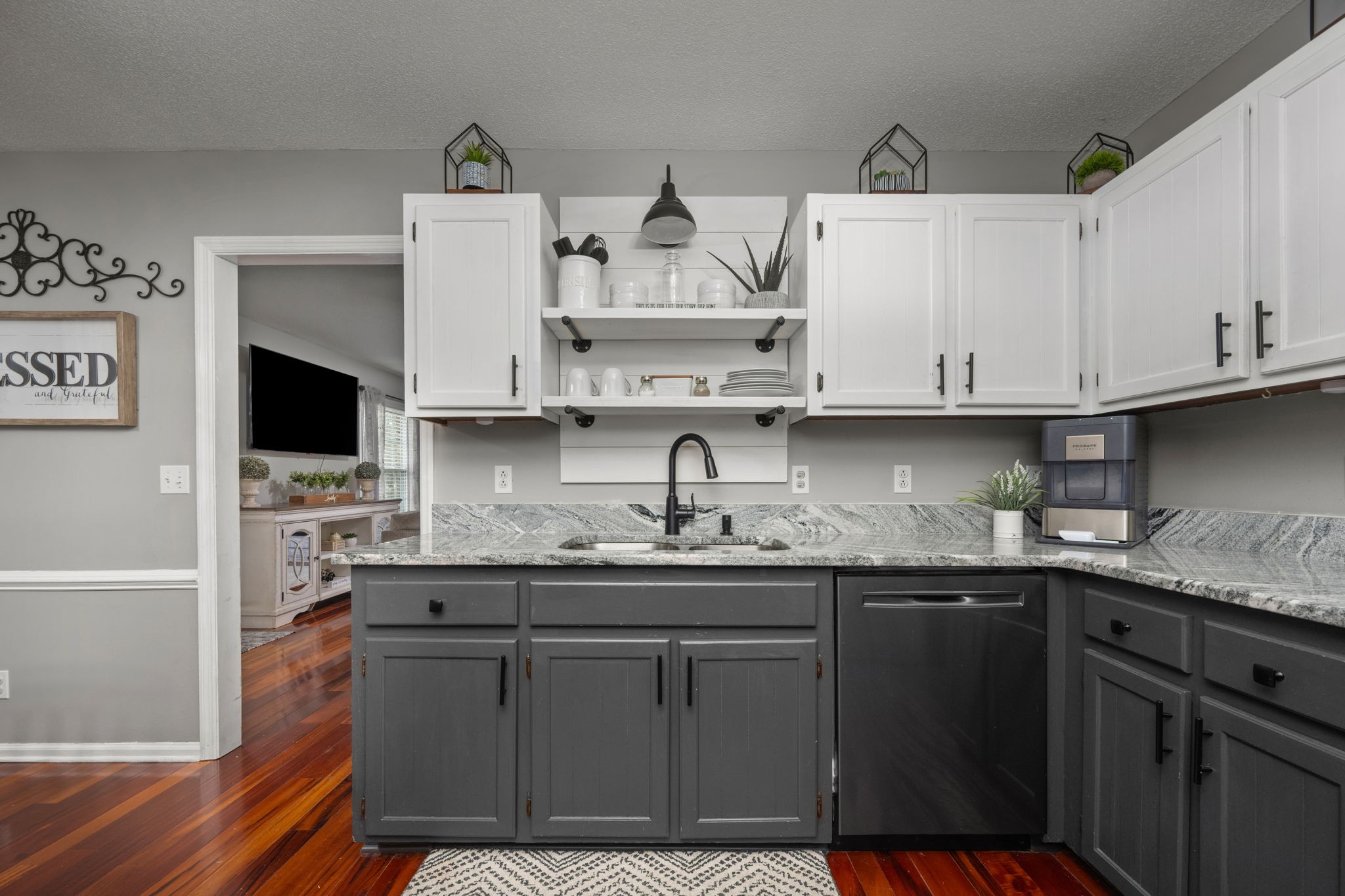 100 Cardinal Hill Rd