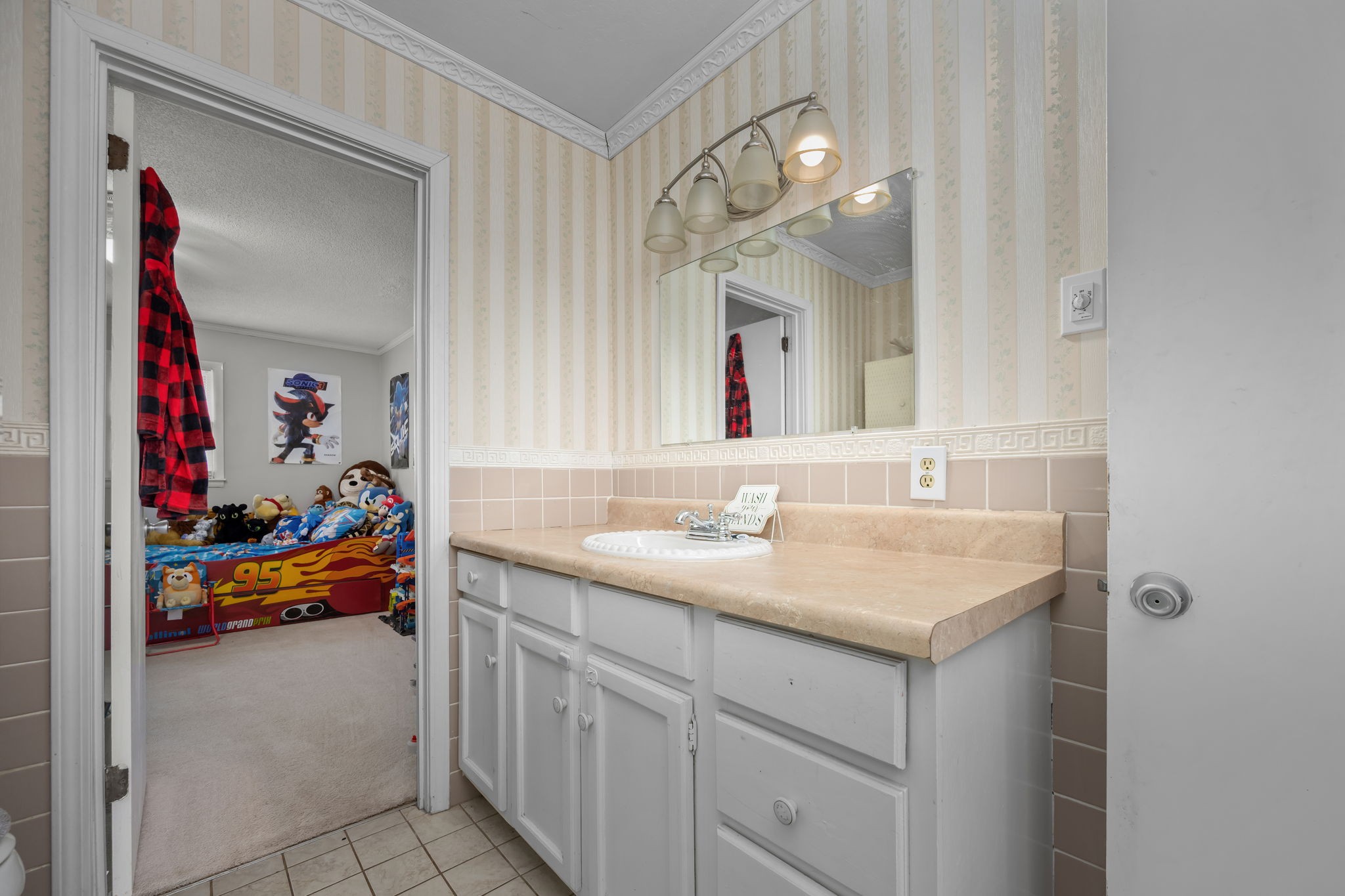 305 Ridgewood Dr