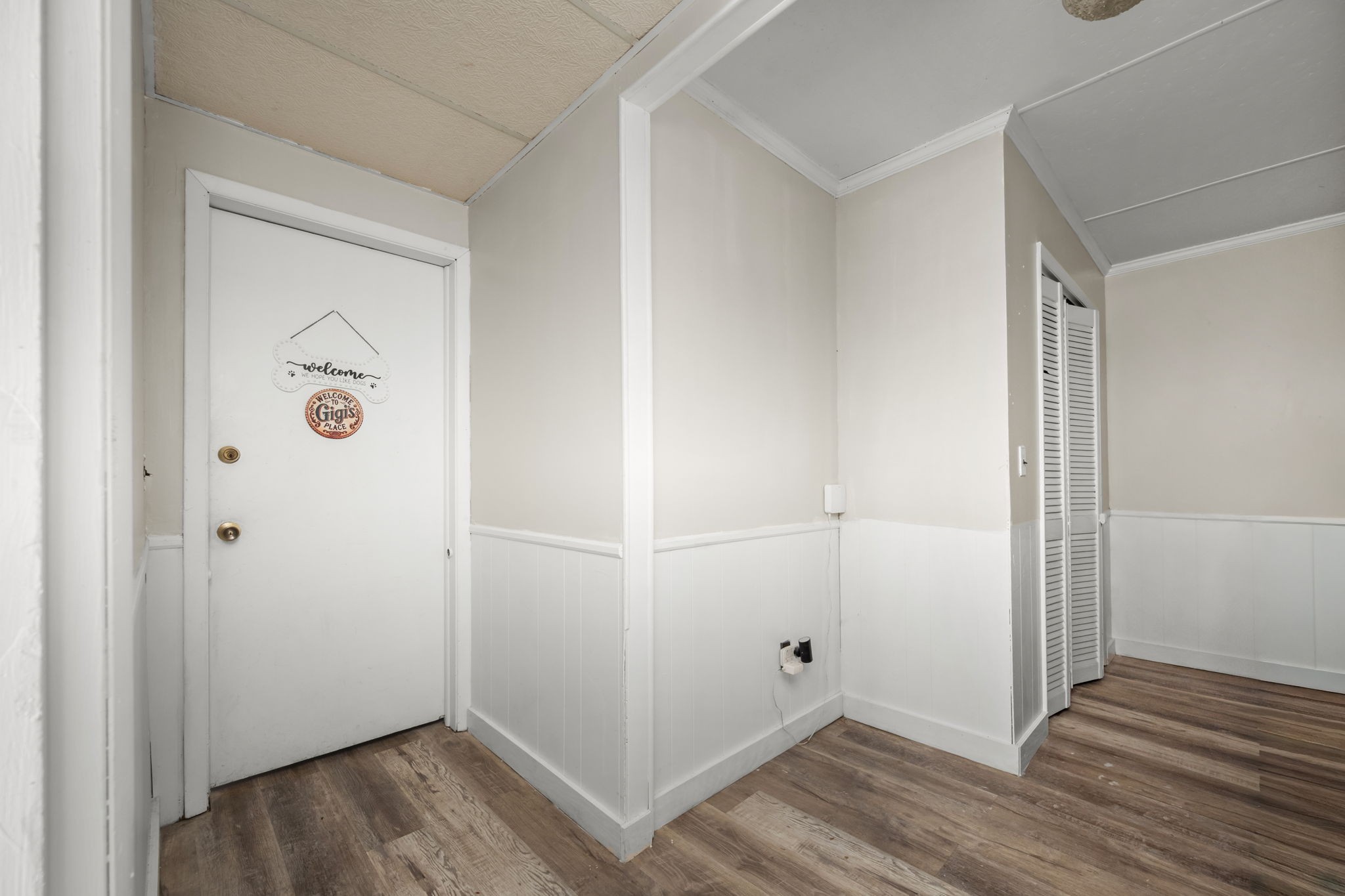 305 Ridgewood Dr
