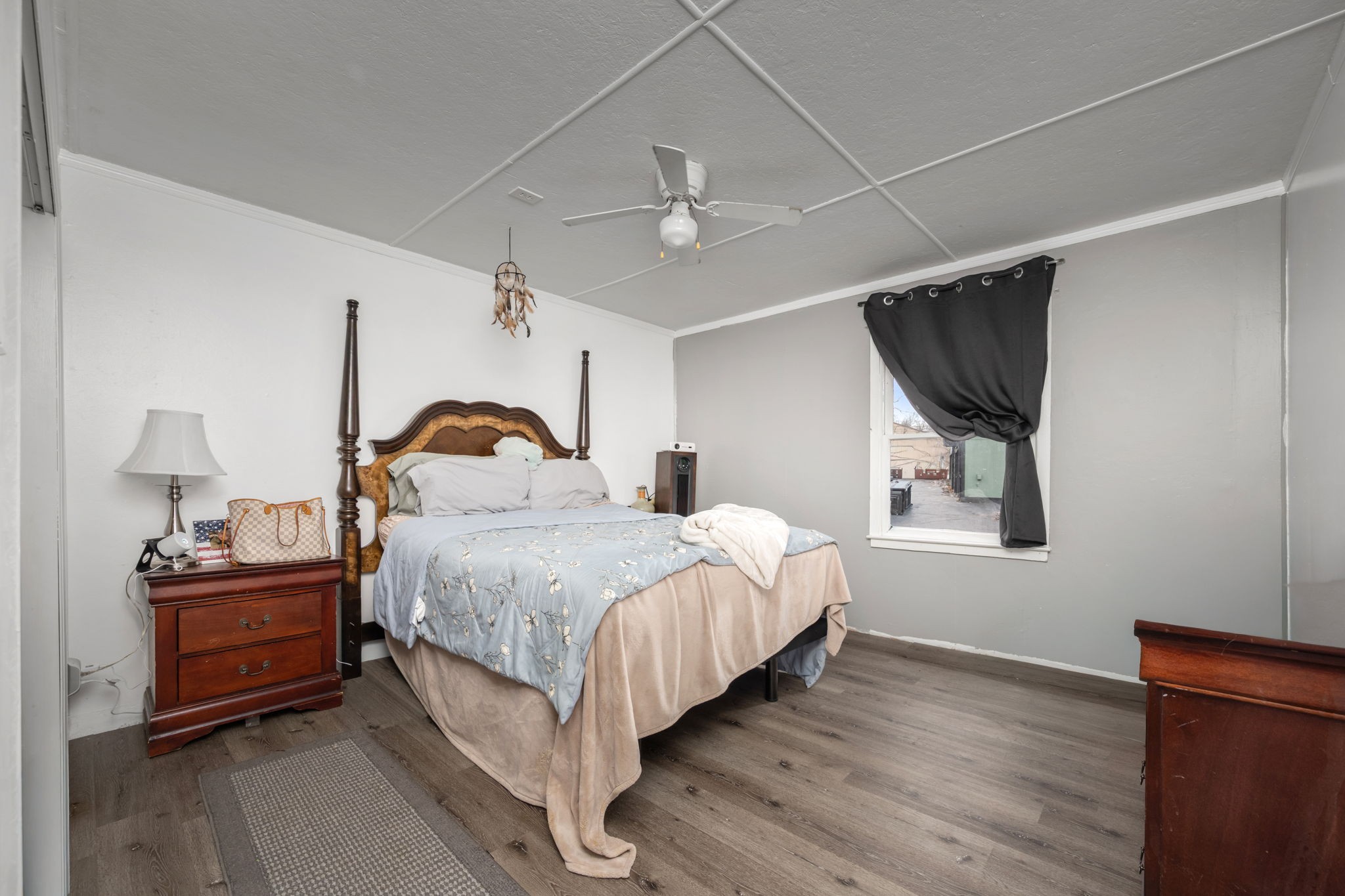 305 Ridgewood Dr