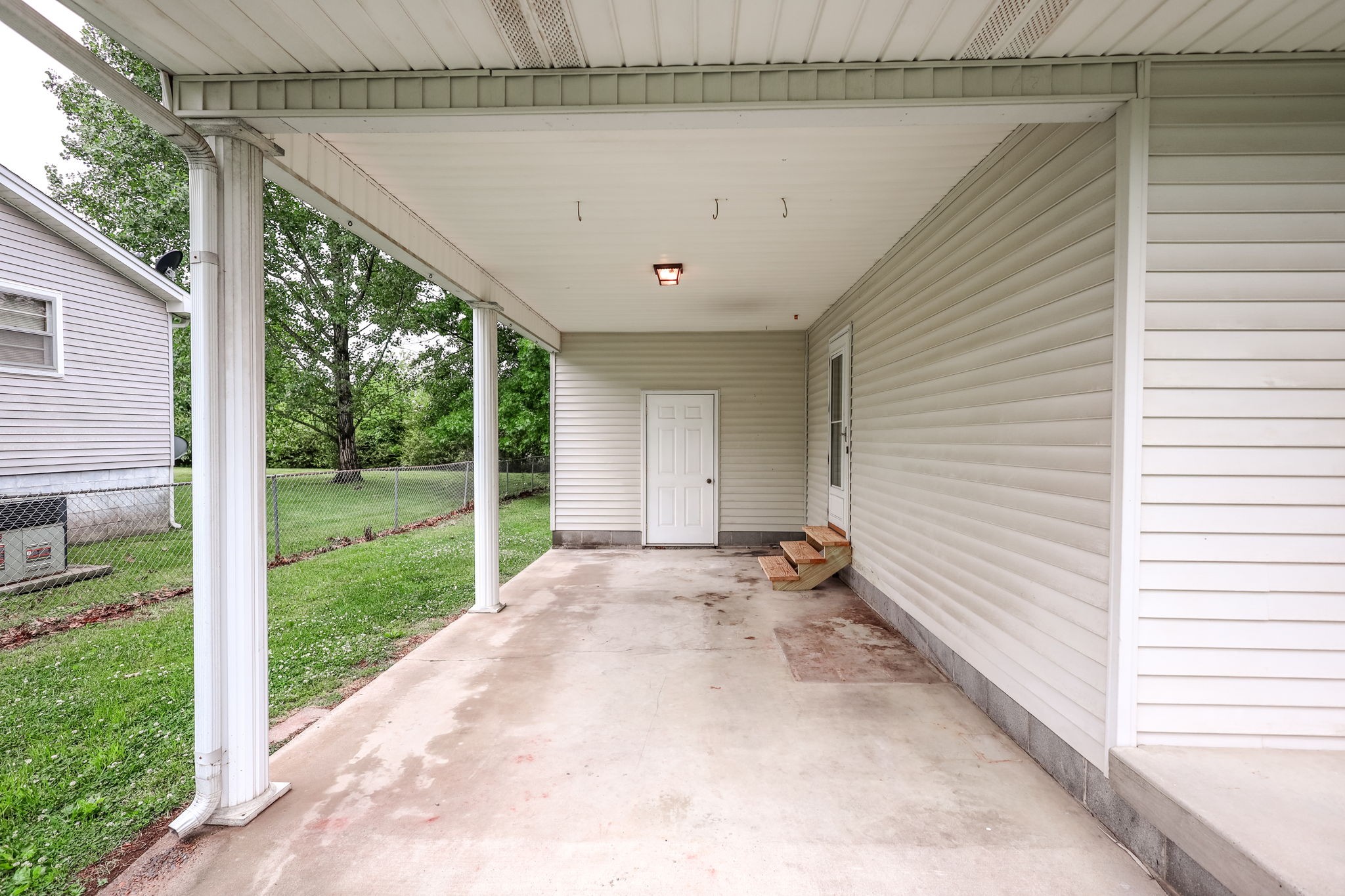 17031/2 Gordon Rd, N