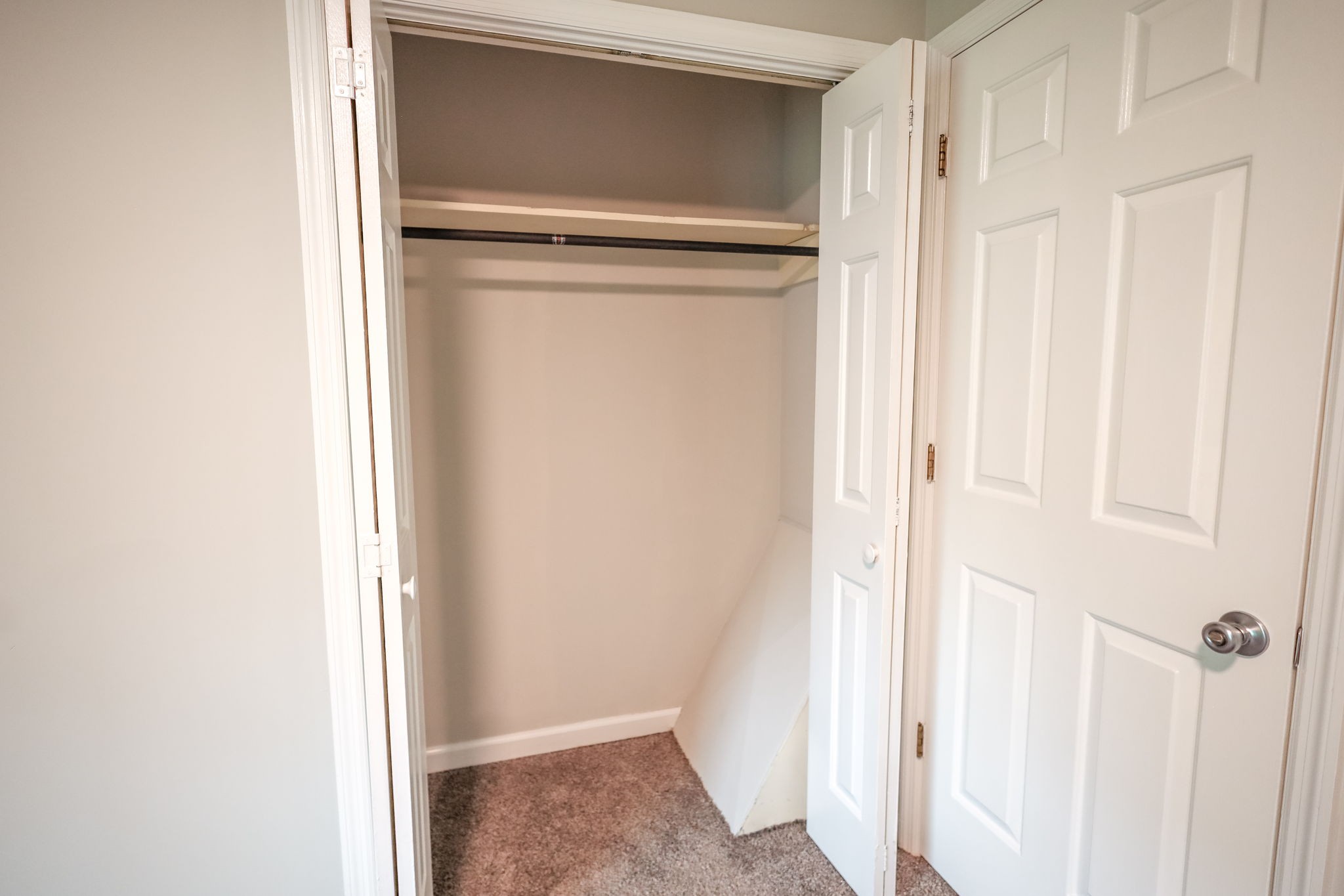 17031/2 Gordon Rd, N