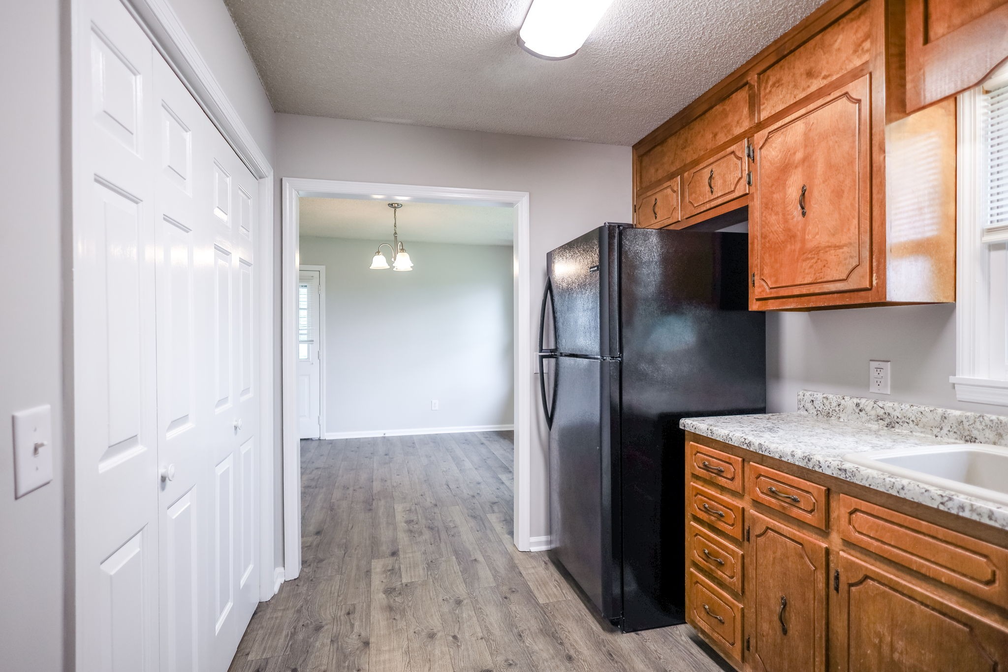 17031/2 Gordon Rd, N