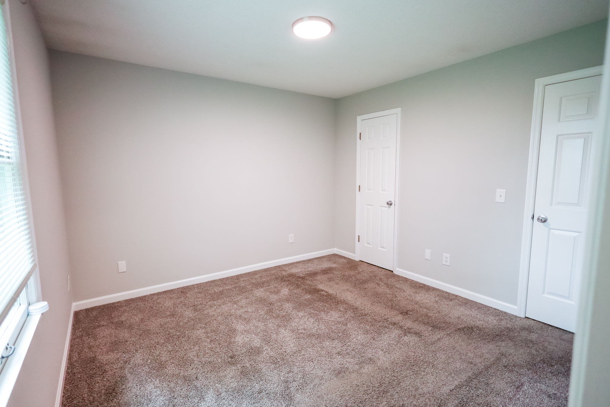 17031/2 Gordon Rd, N