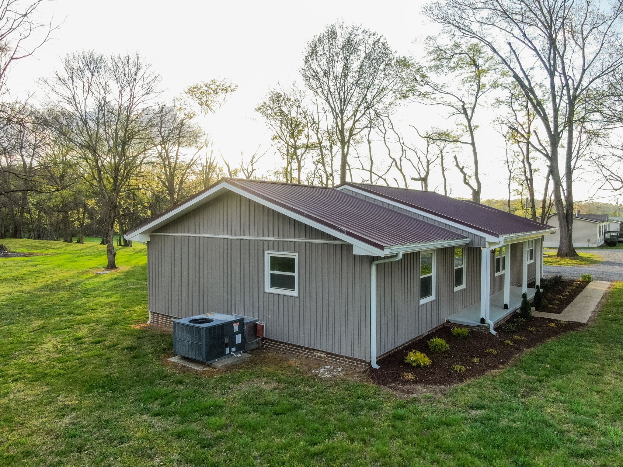 2338 Highway 82, S