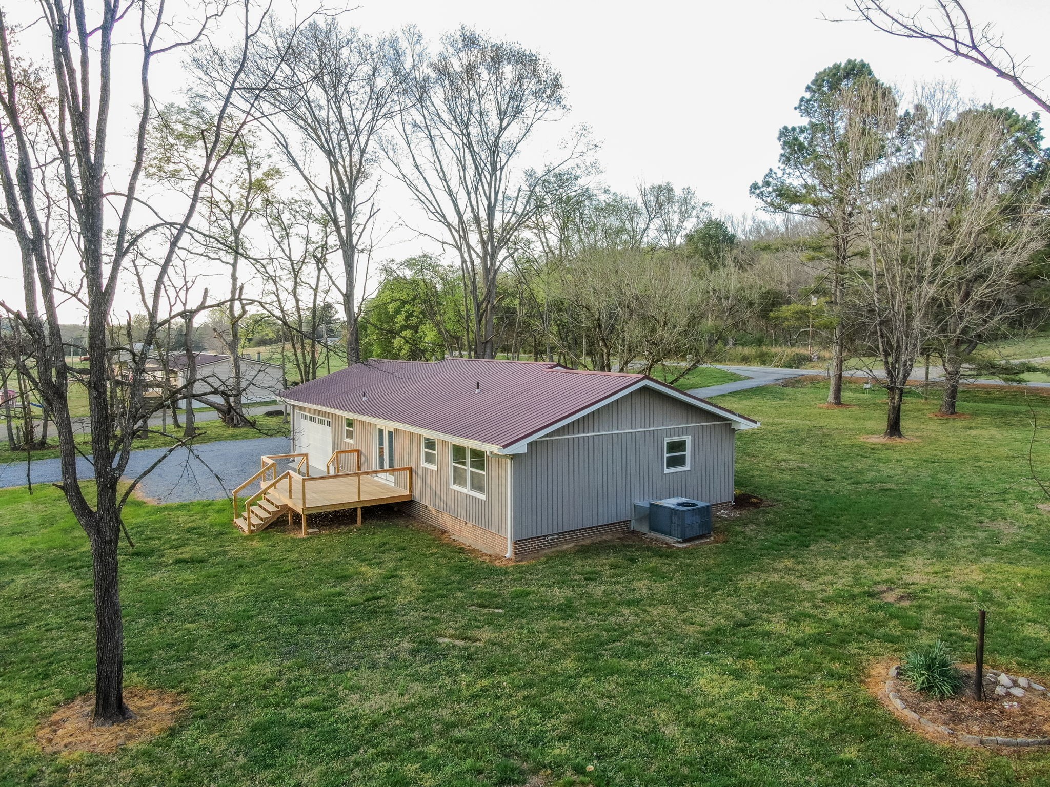 2338 Highway 82, S