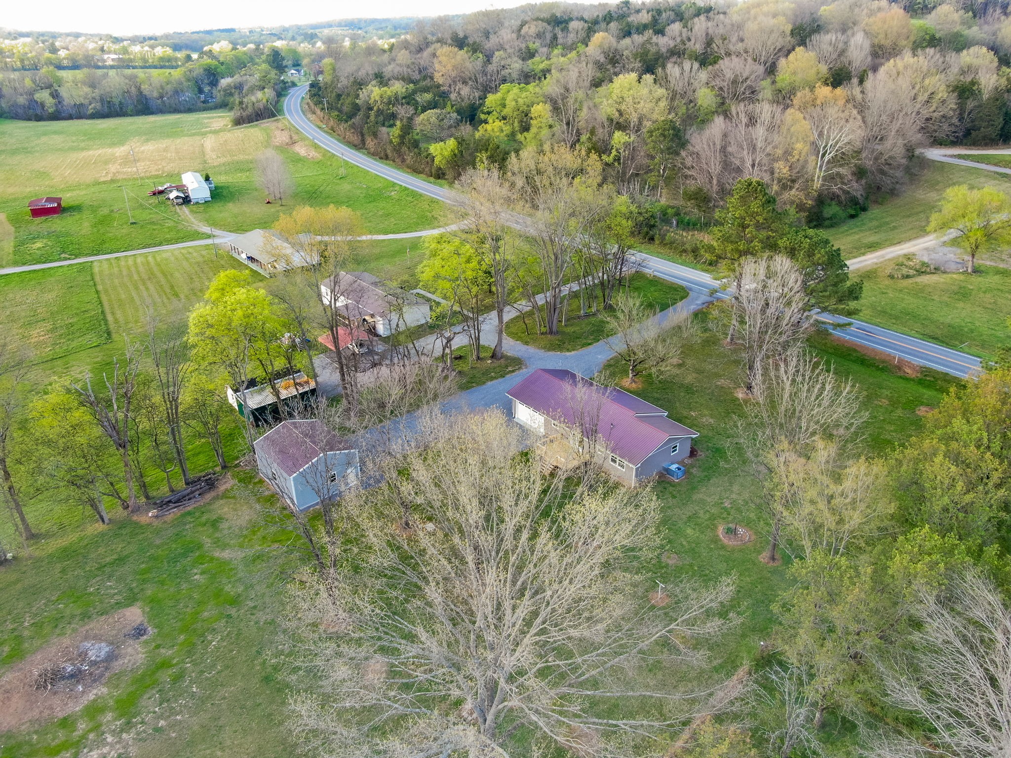2338 Highway 82, S
