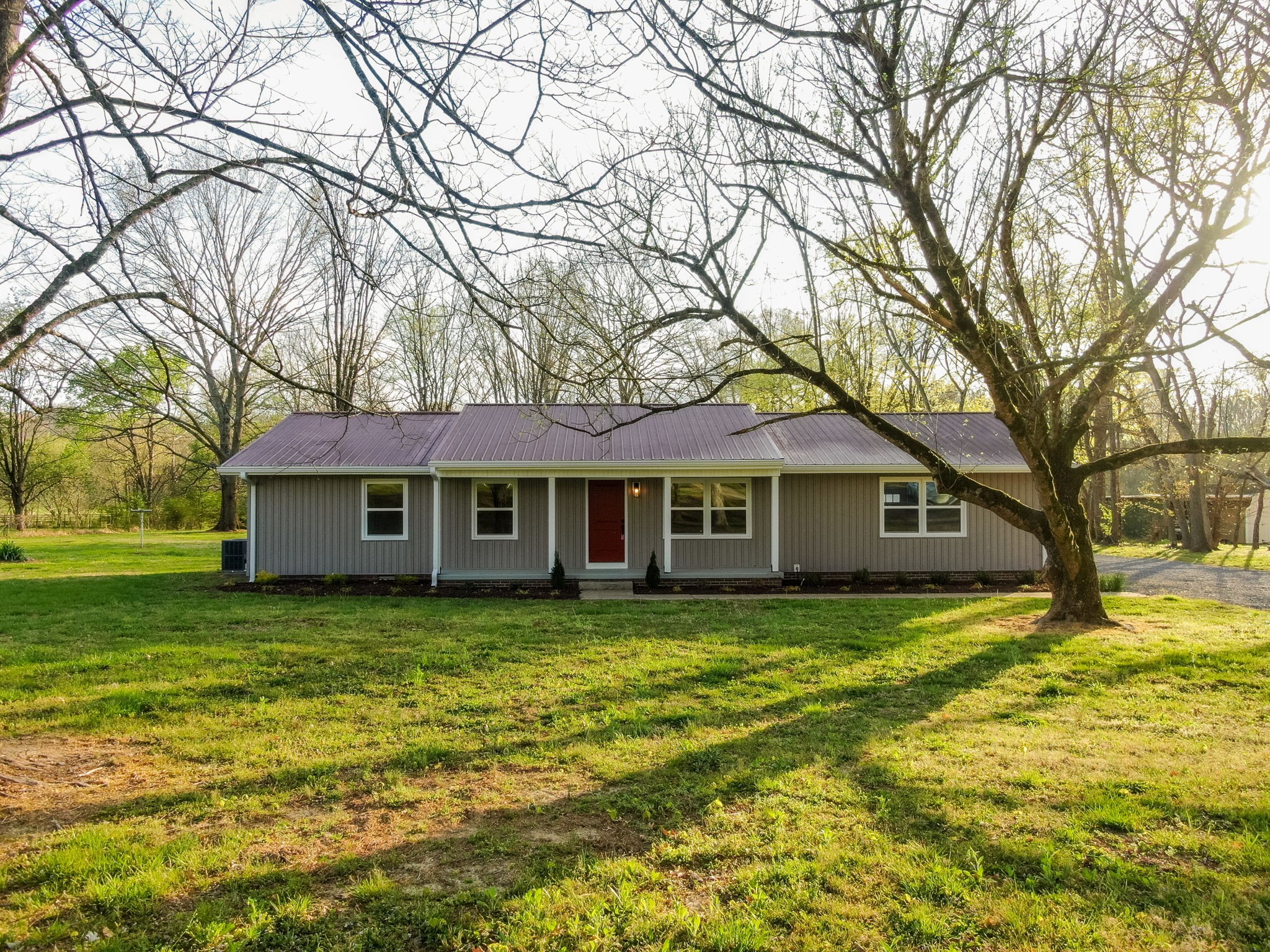 2338 Highway 82, S