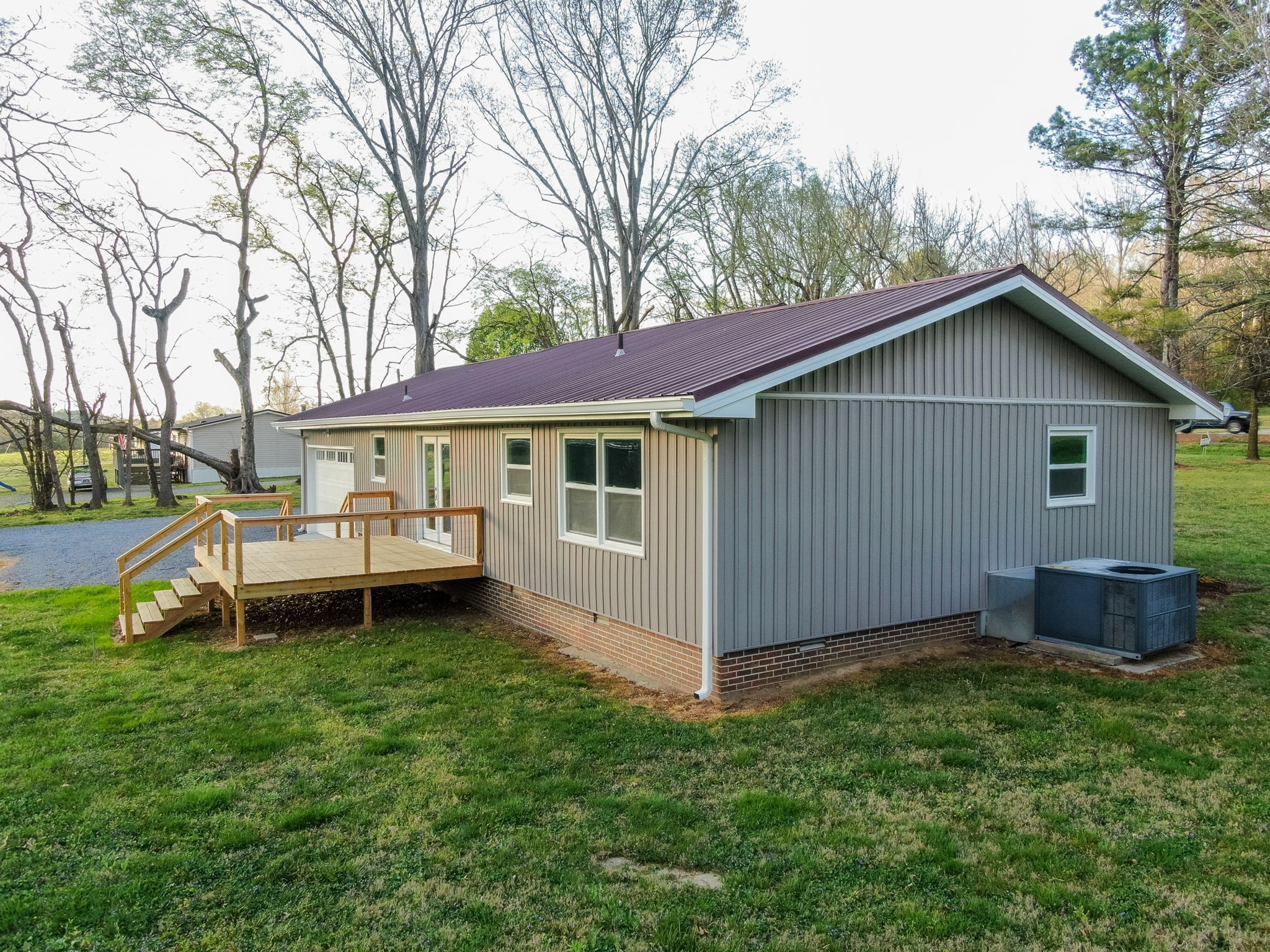 2338 Highway 82, S