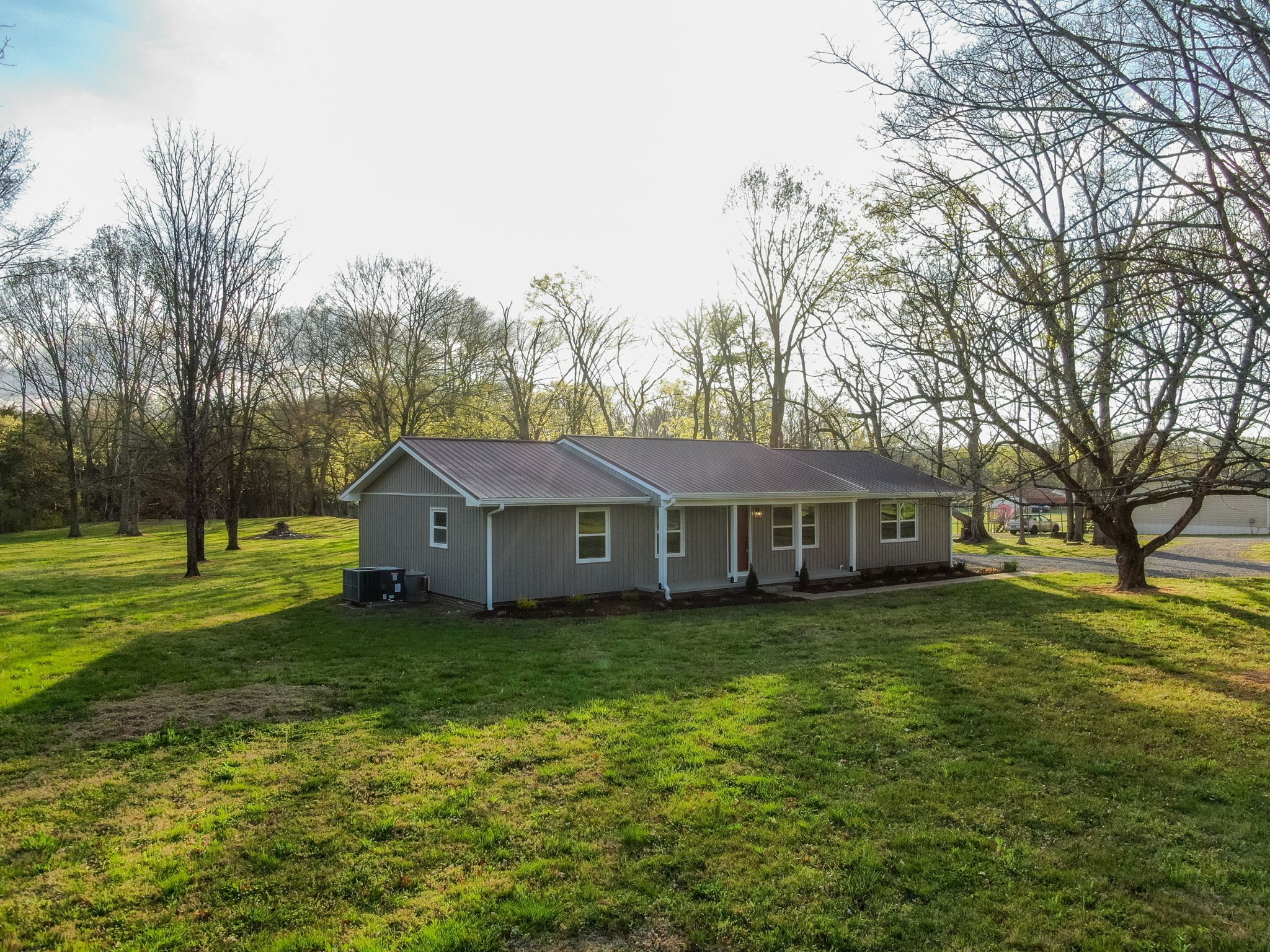 2338 Highway 82, S
