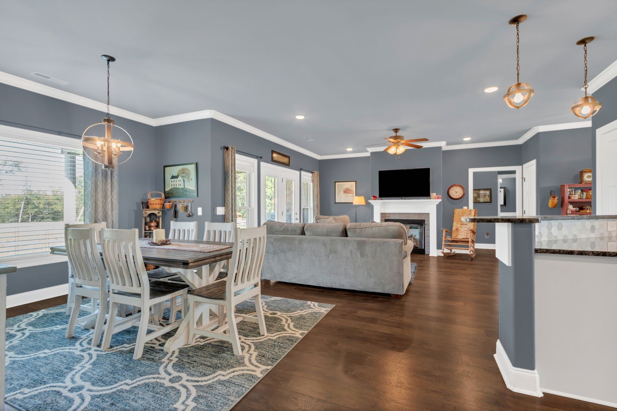 2614 Etna Dr