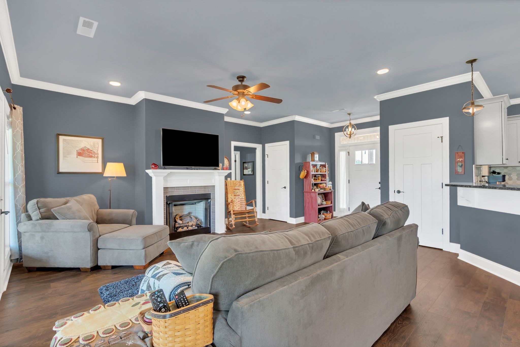 2614 Etna Dr