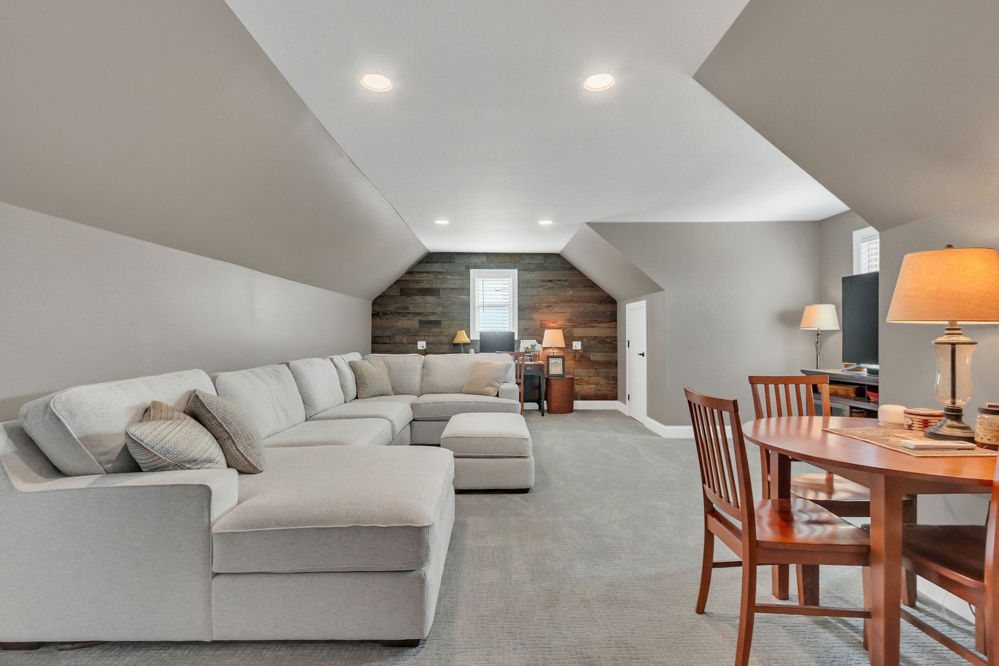 2614 Etna Dr