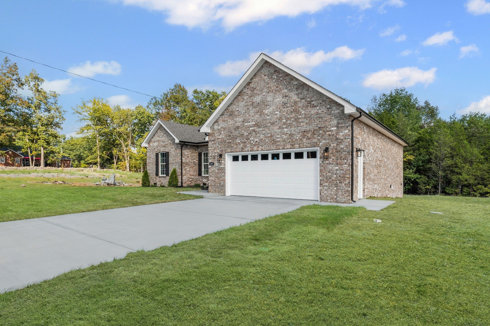 107 Stonebrook Dr