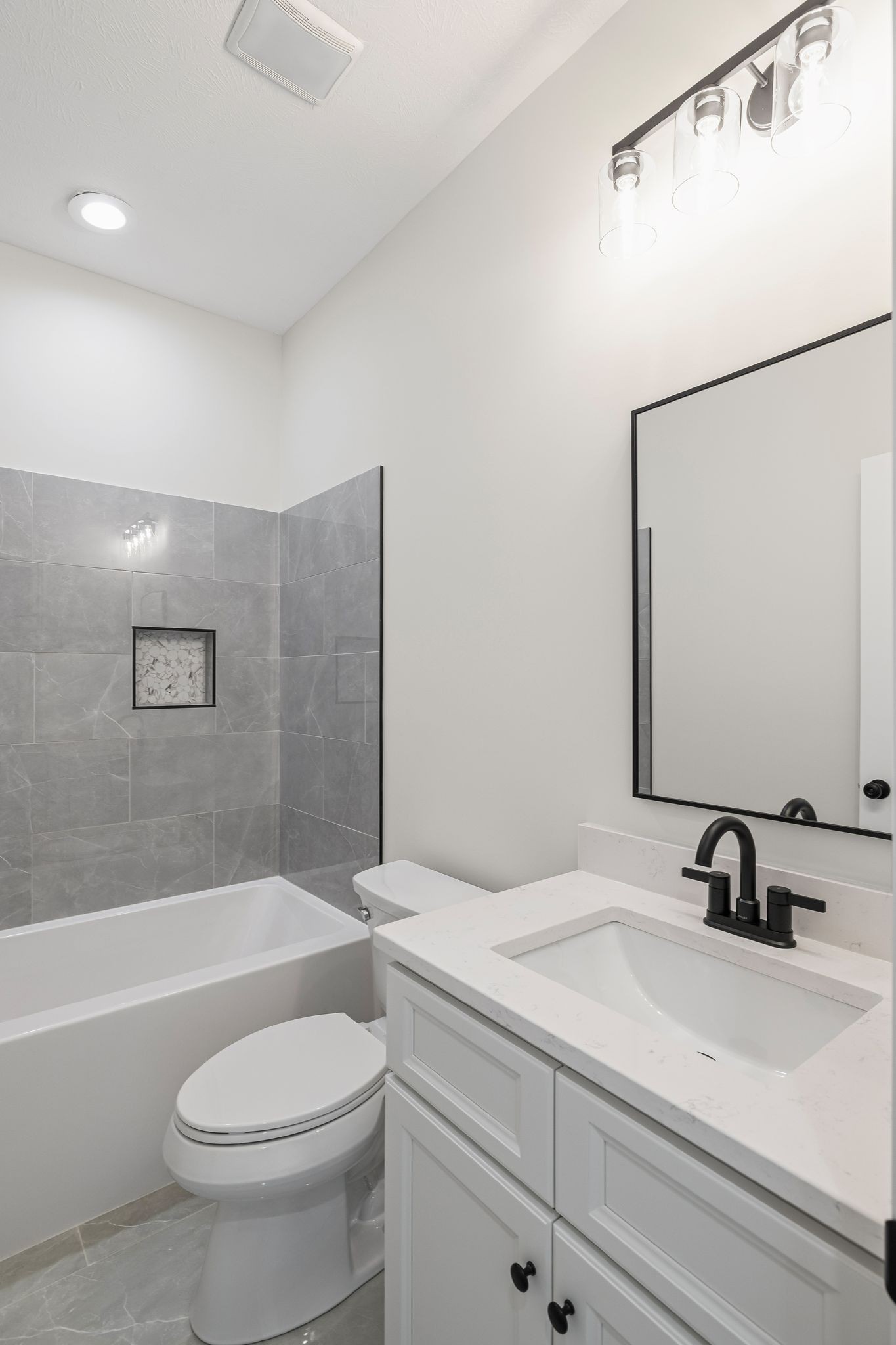 107 Stonebrook Dr