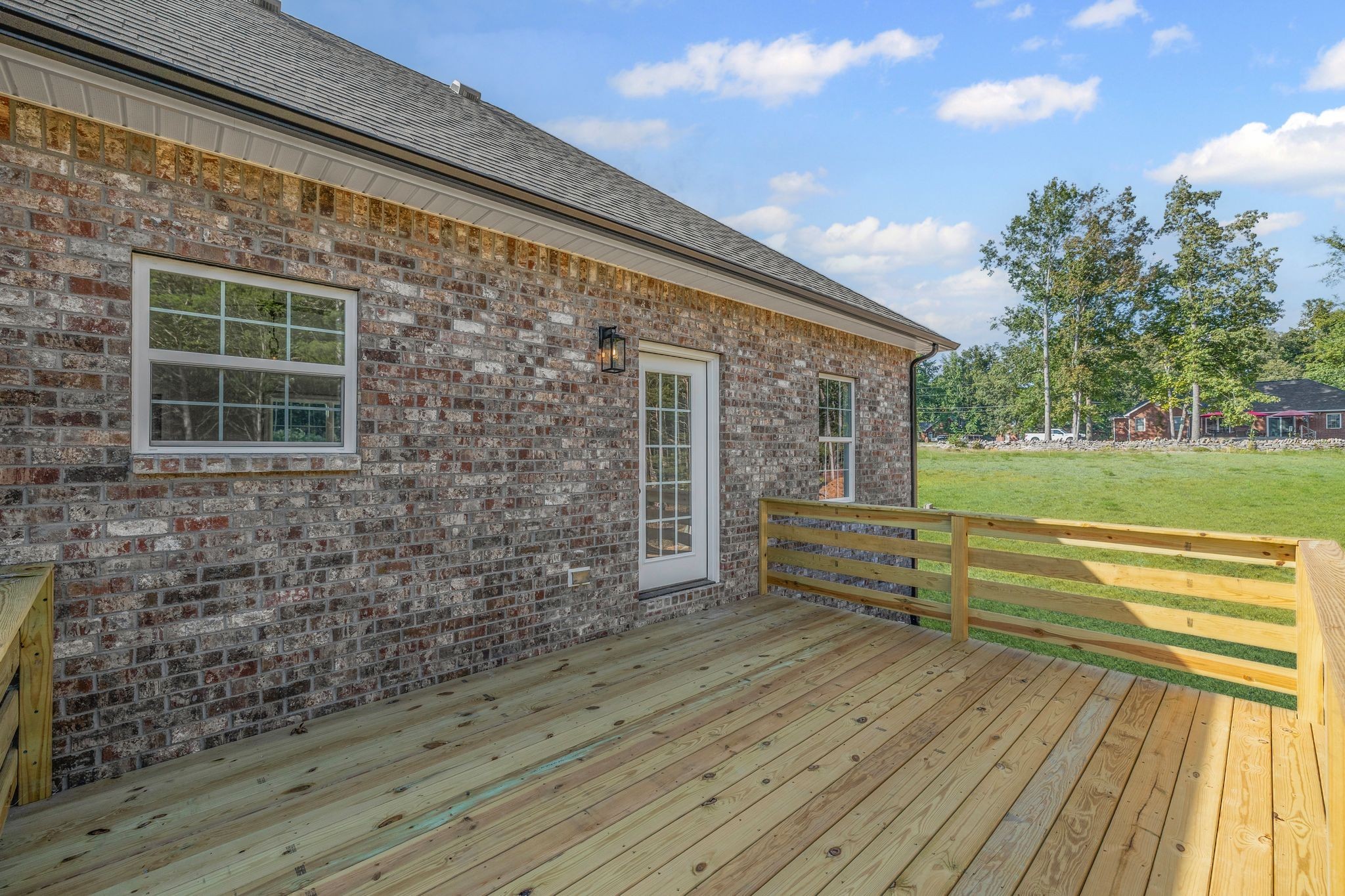 107 Stonebrook Dr