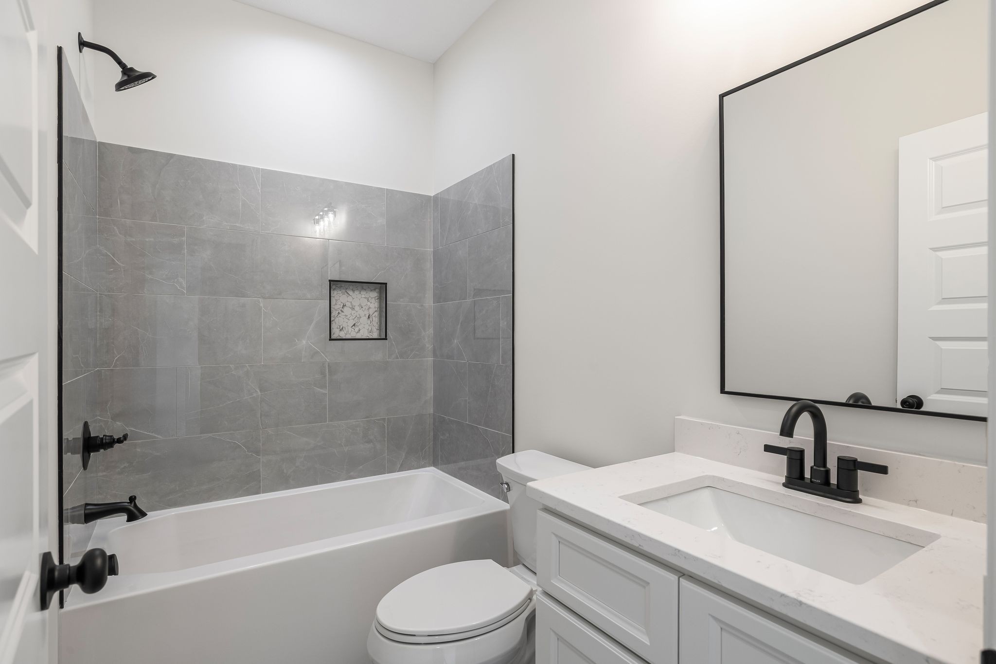 107 Stonebrook Dr