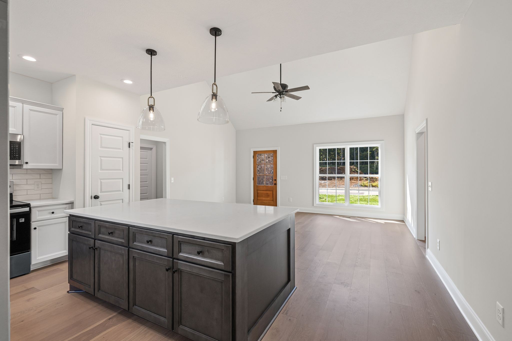 107 Stonebrook Dr