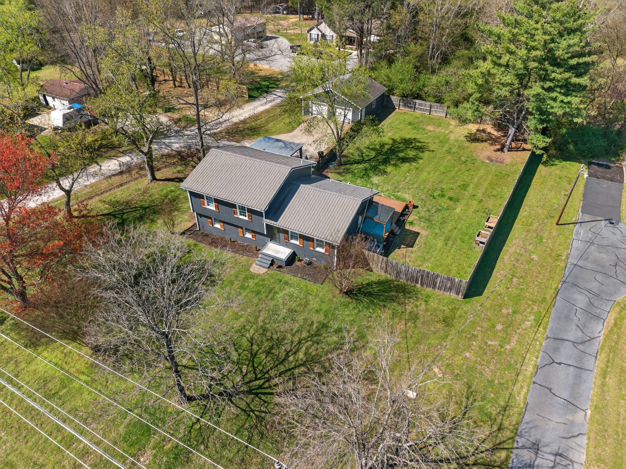 105 Simmons Cir