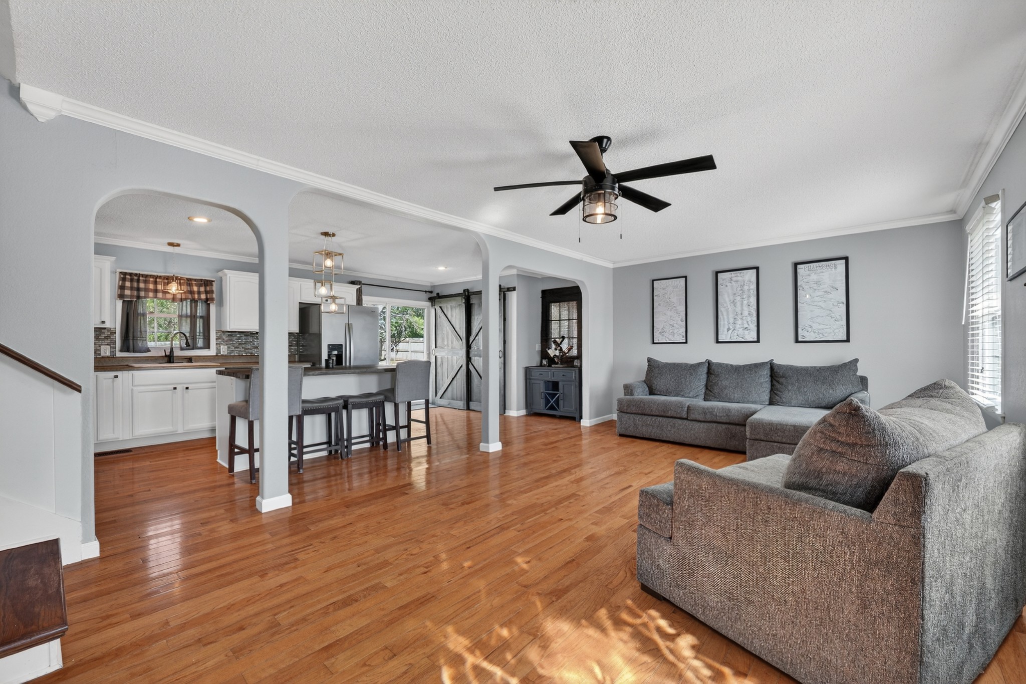 105 Simmons Cir