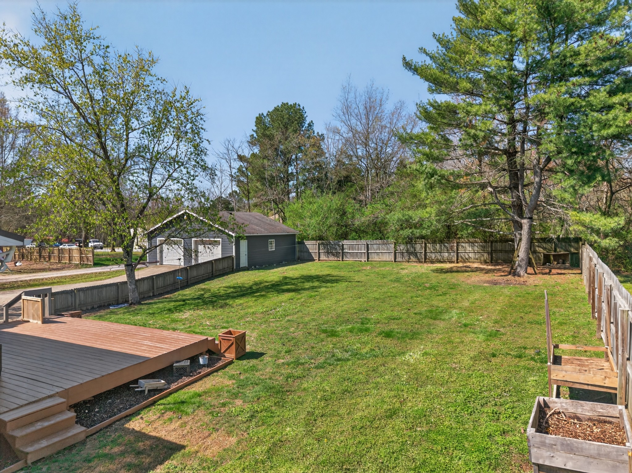 105 Simmons Cir